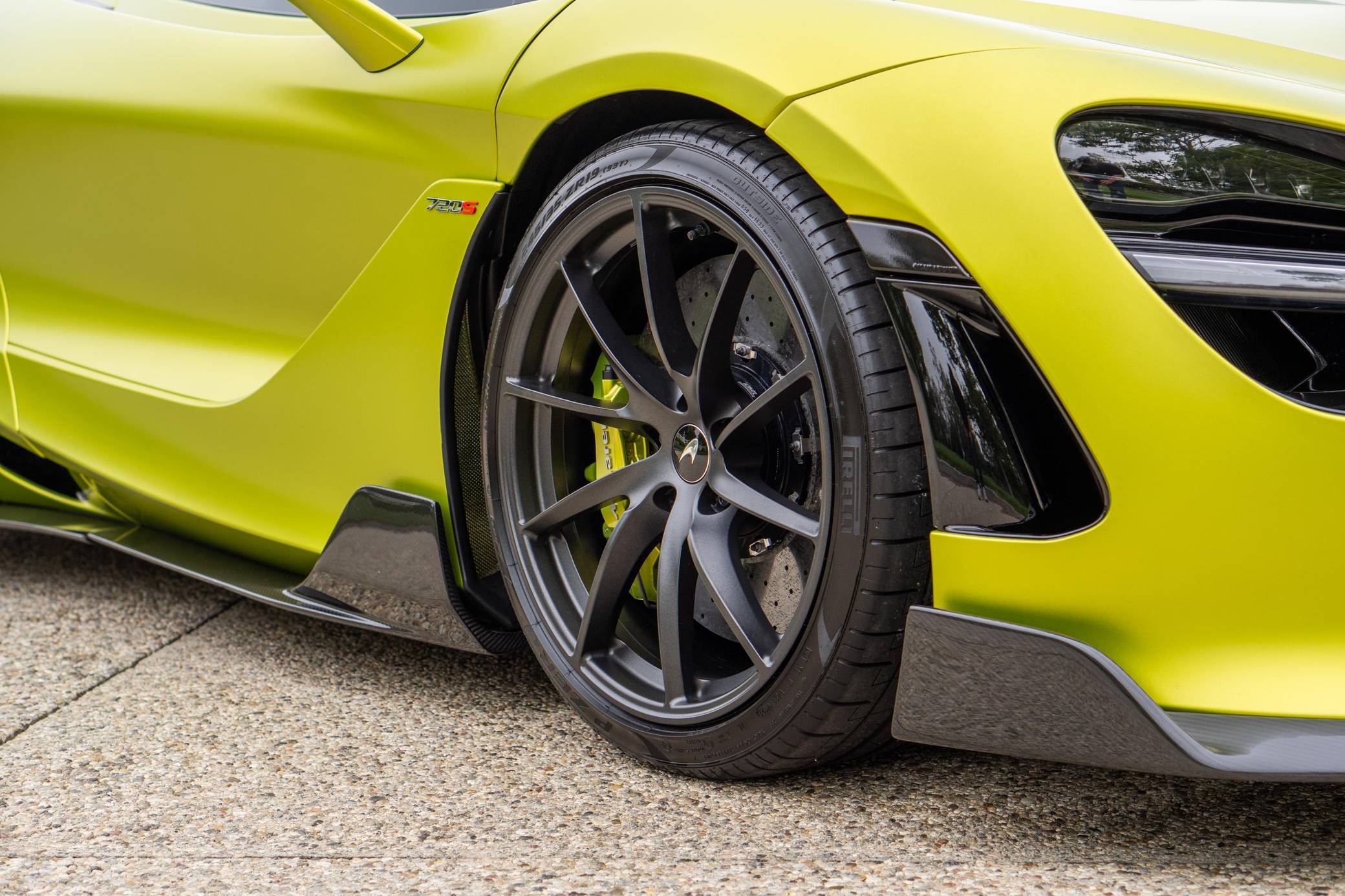 2022 McLaren 720S Performance photo 39