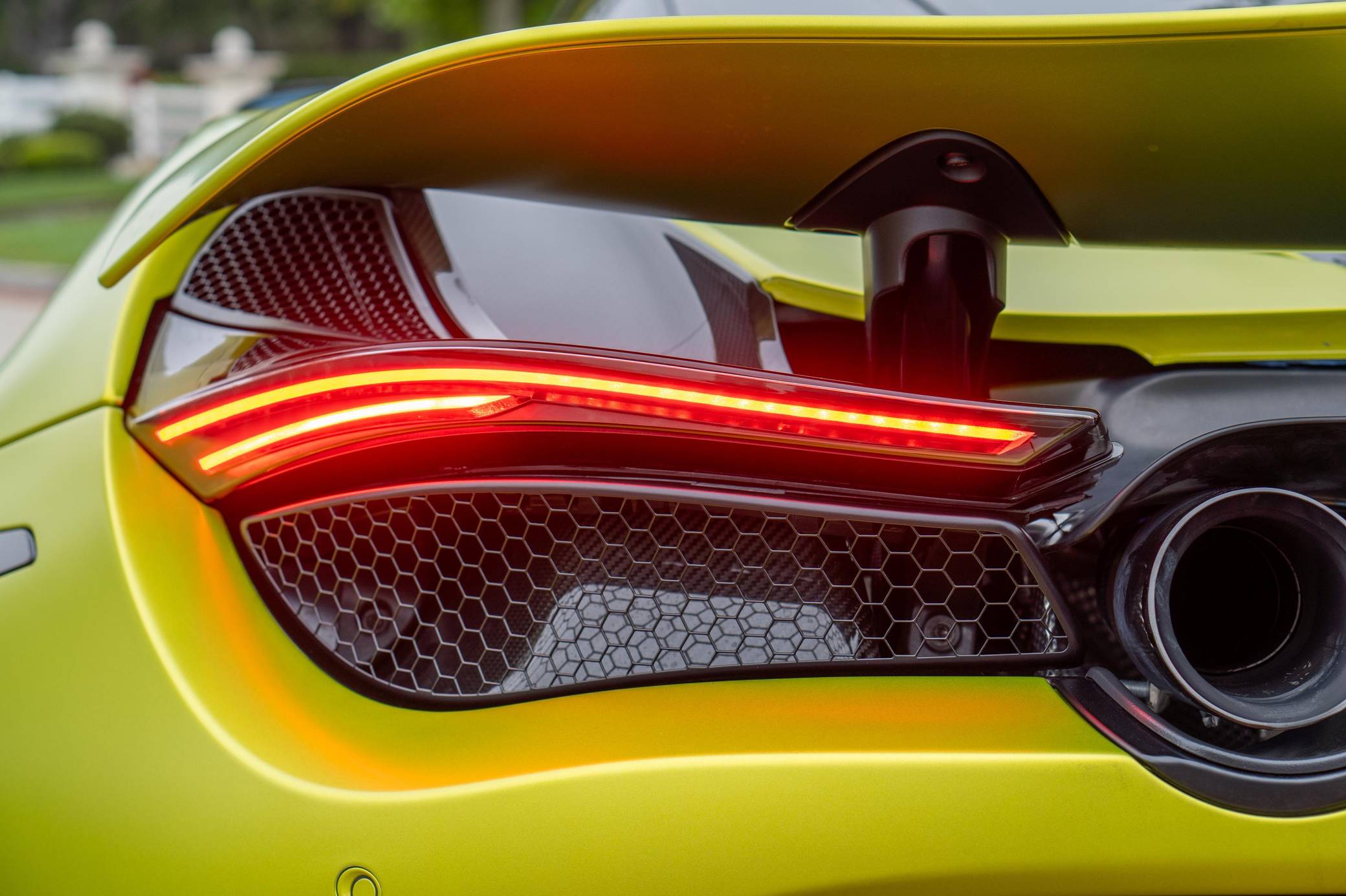 2022 McLaren 720S Performance photo 29