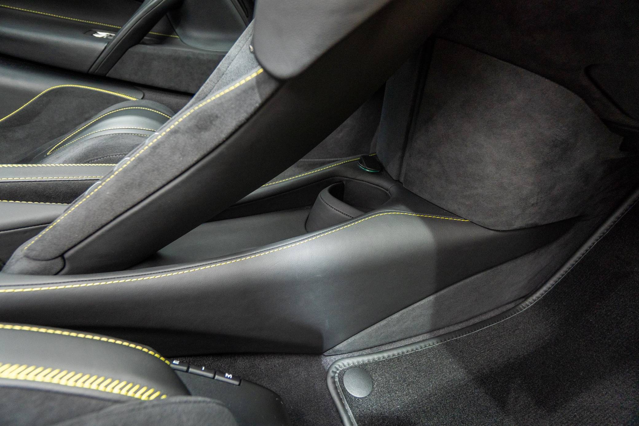 2022 McLaren 720S Performance photo 56