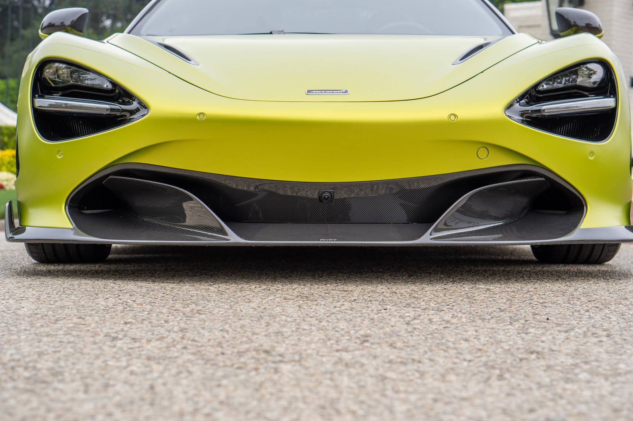 2022 McLaren 720S Performance photo 19