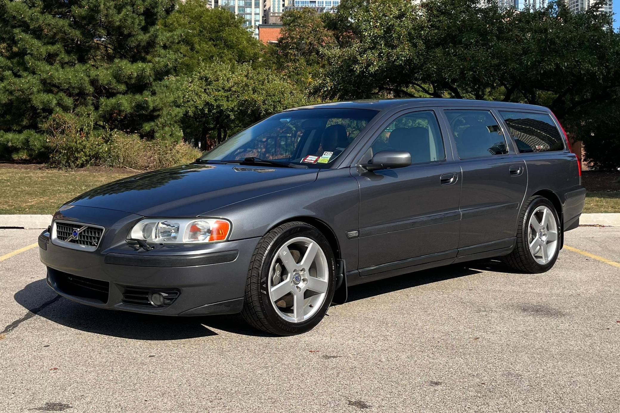 2004 Volvo V70R