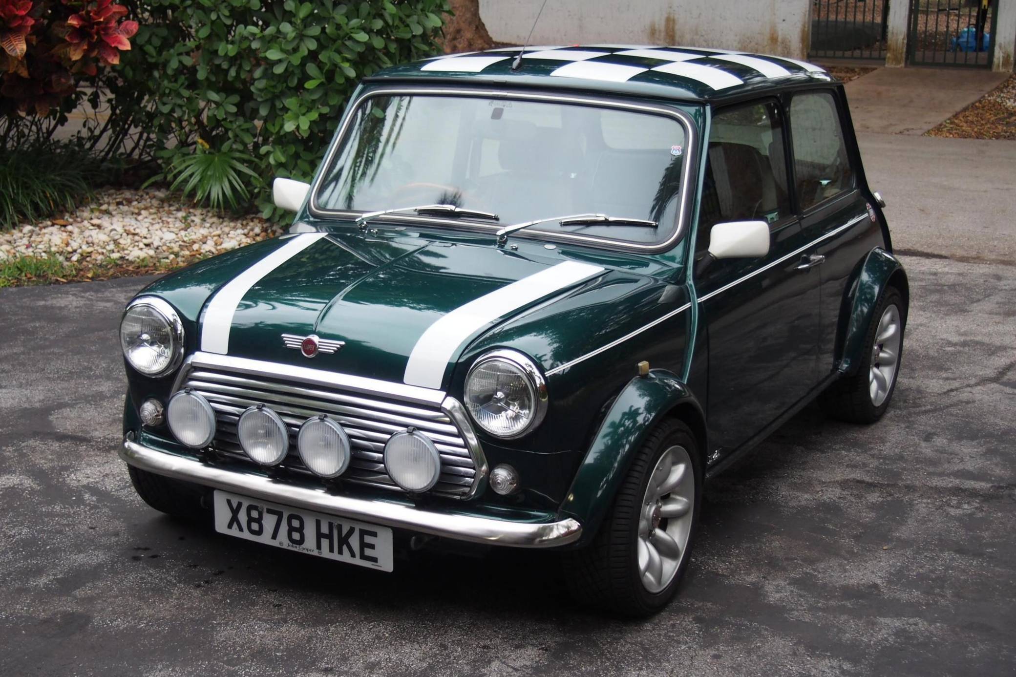1998 Rover Mini VIN: SAXXNNAYCWD151673 for Sale - Cars & Bids