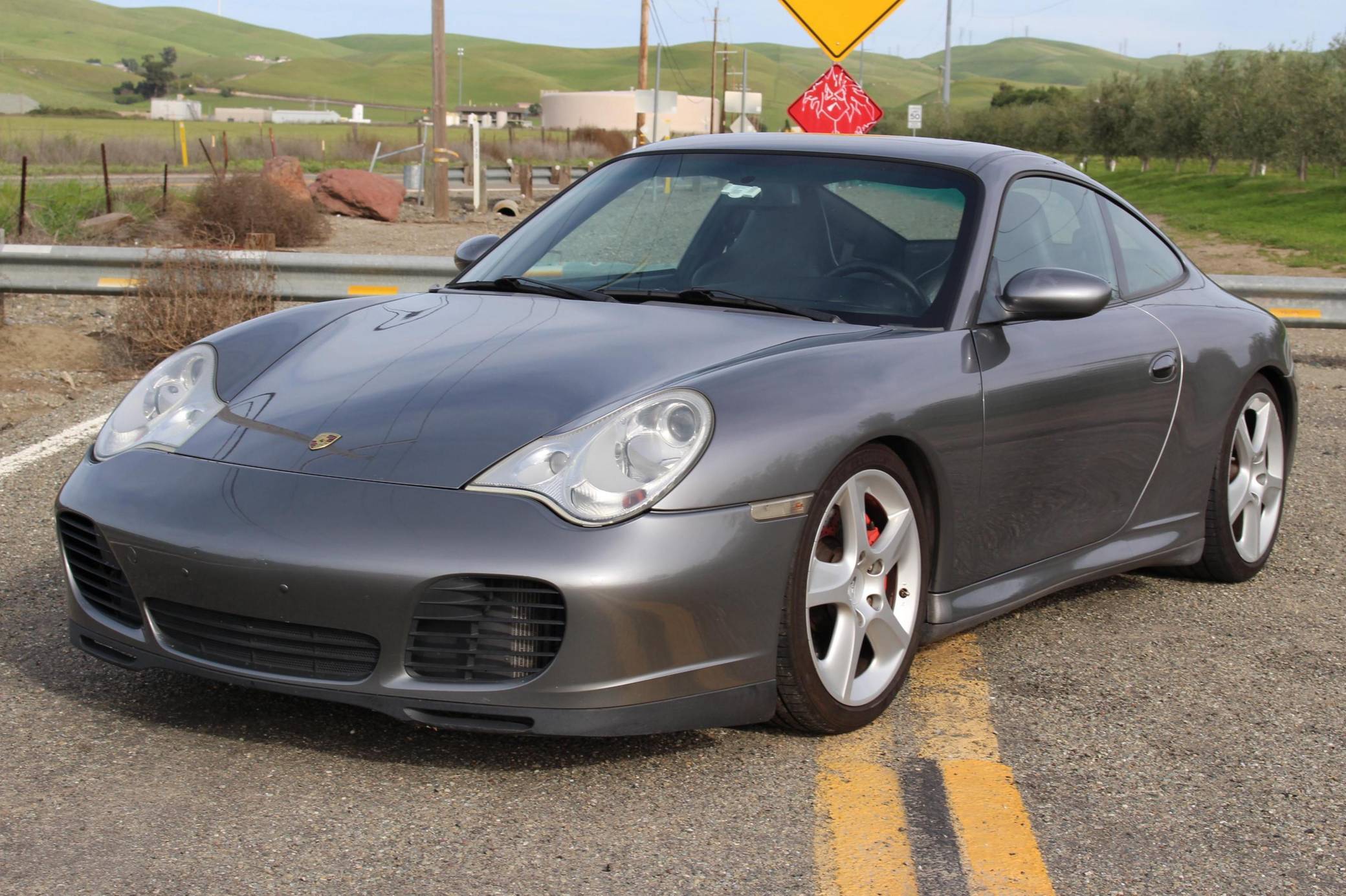 2002 Porsche 911 Carrera 4S Coupe (996) — market value and price history