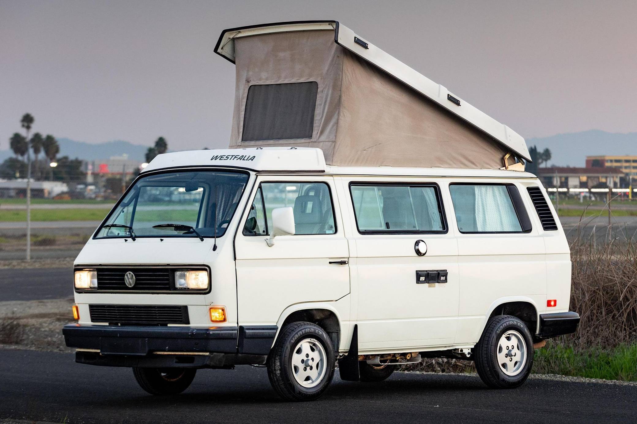 1990 Volkswagen Vanagon GL Westfalia Camper VIN: WV2ZB0259LG122847 for Sale  - Cars & Bids
