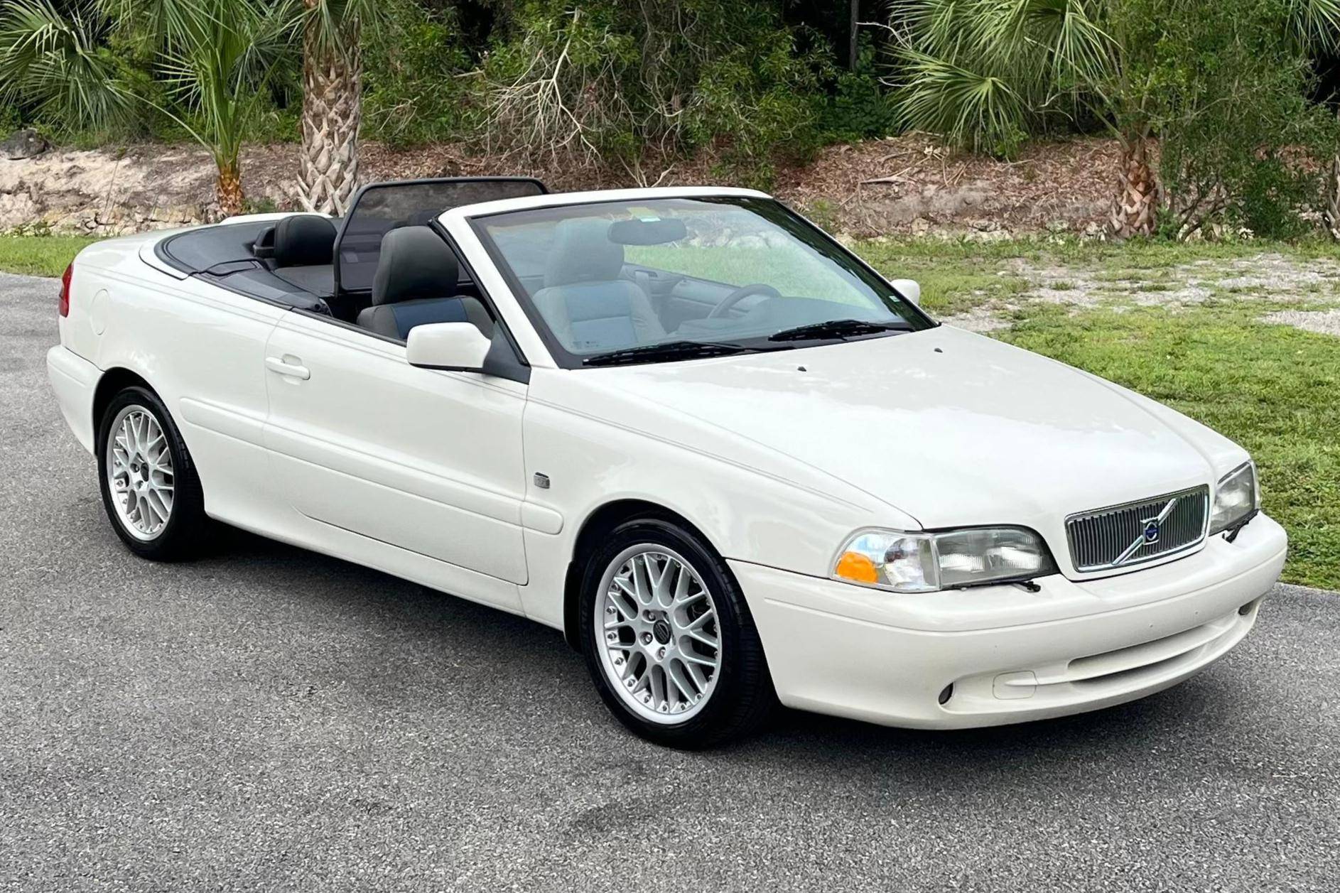 2001 Volvo C70