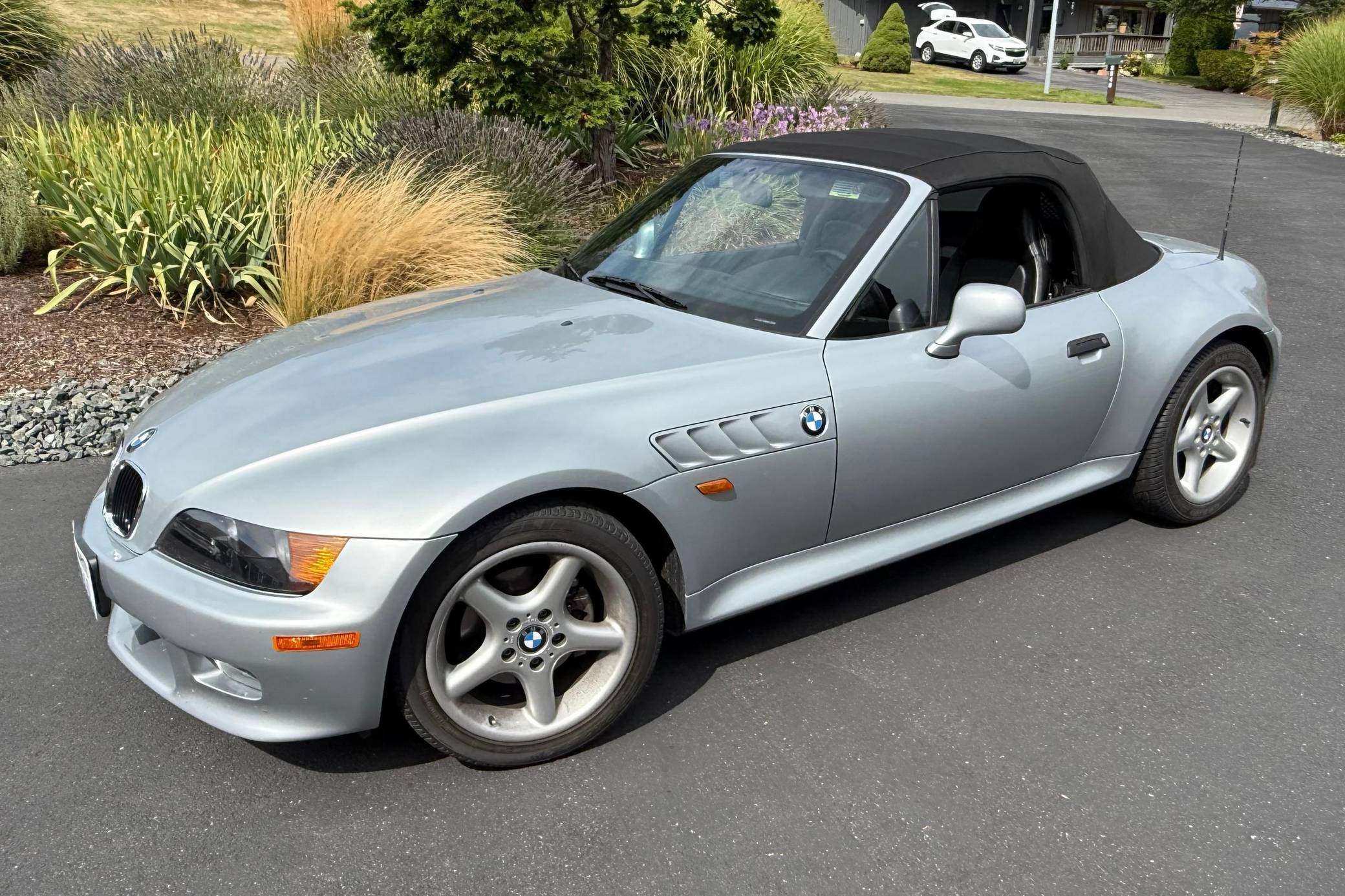 1998 BMW Z3 2.8i Roadster VIN: 4USCJ3333WLC15300 for Sale