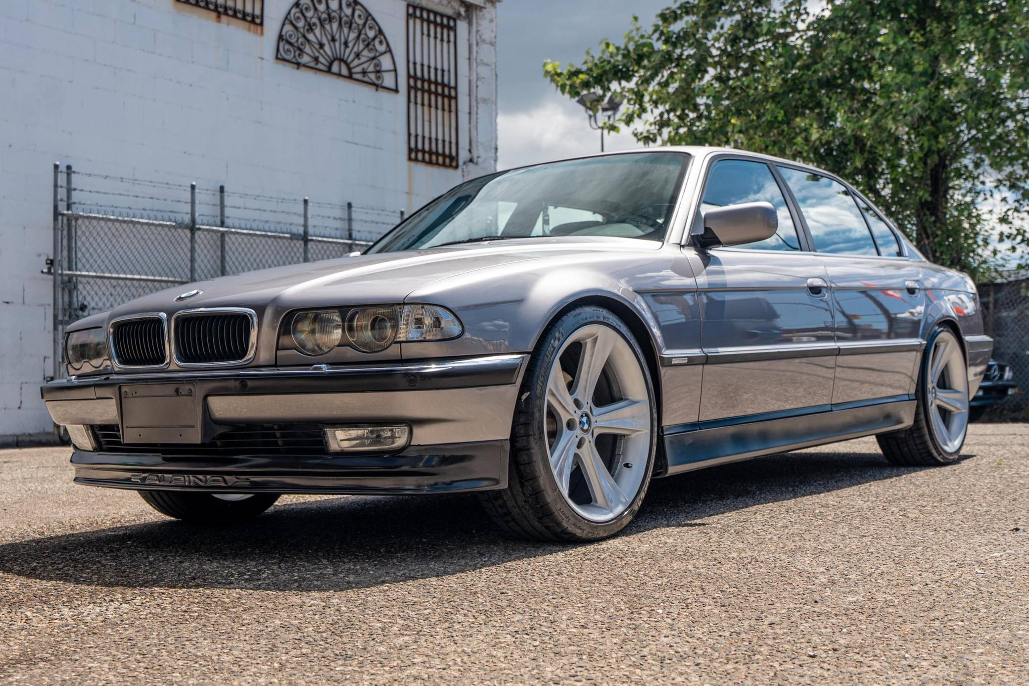 2000 BMW 7 Series