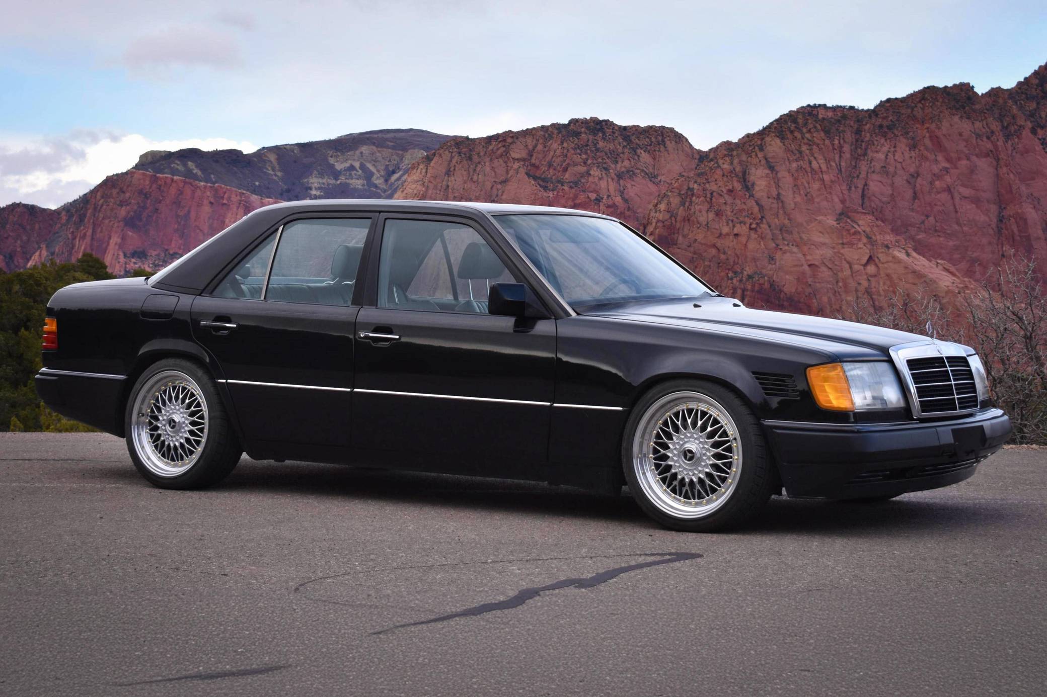 1990 Mercedes-Benz 300E 2.6 VIN: WDBEA26D0LB269938 for Sale - Cars & Bids