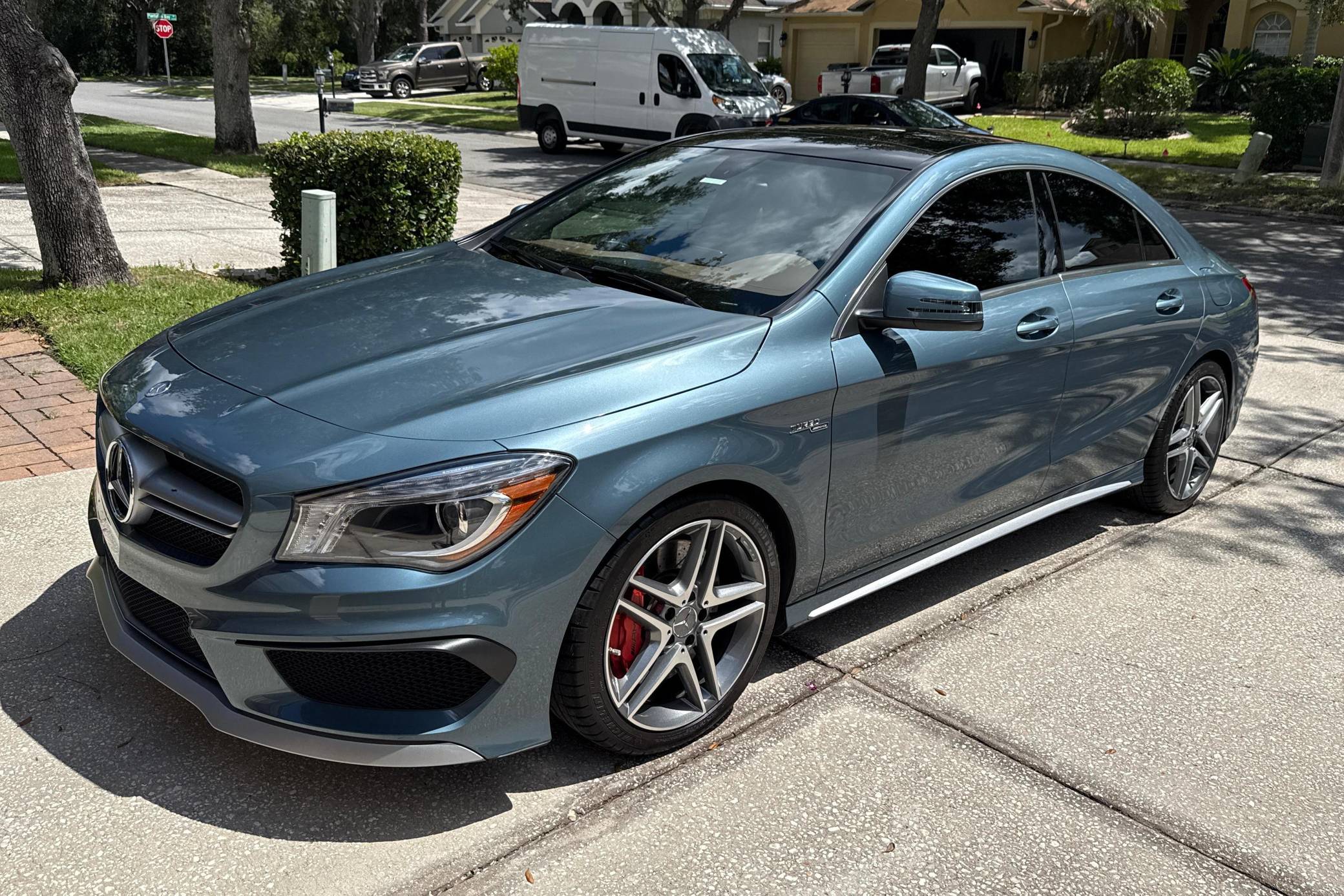 Mercedes-Benz CLA