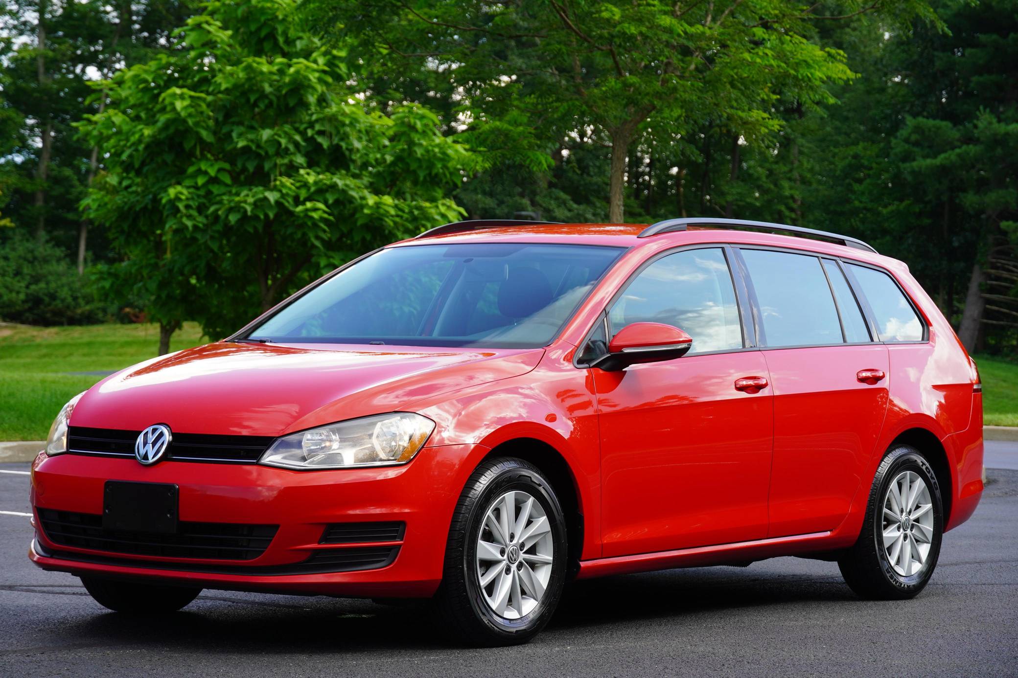 2016 Volkswagen Golf SportWagen S