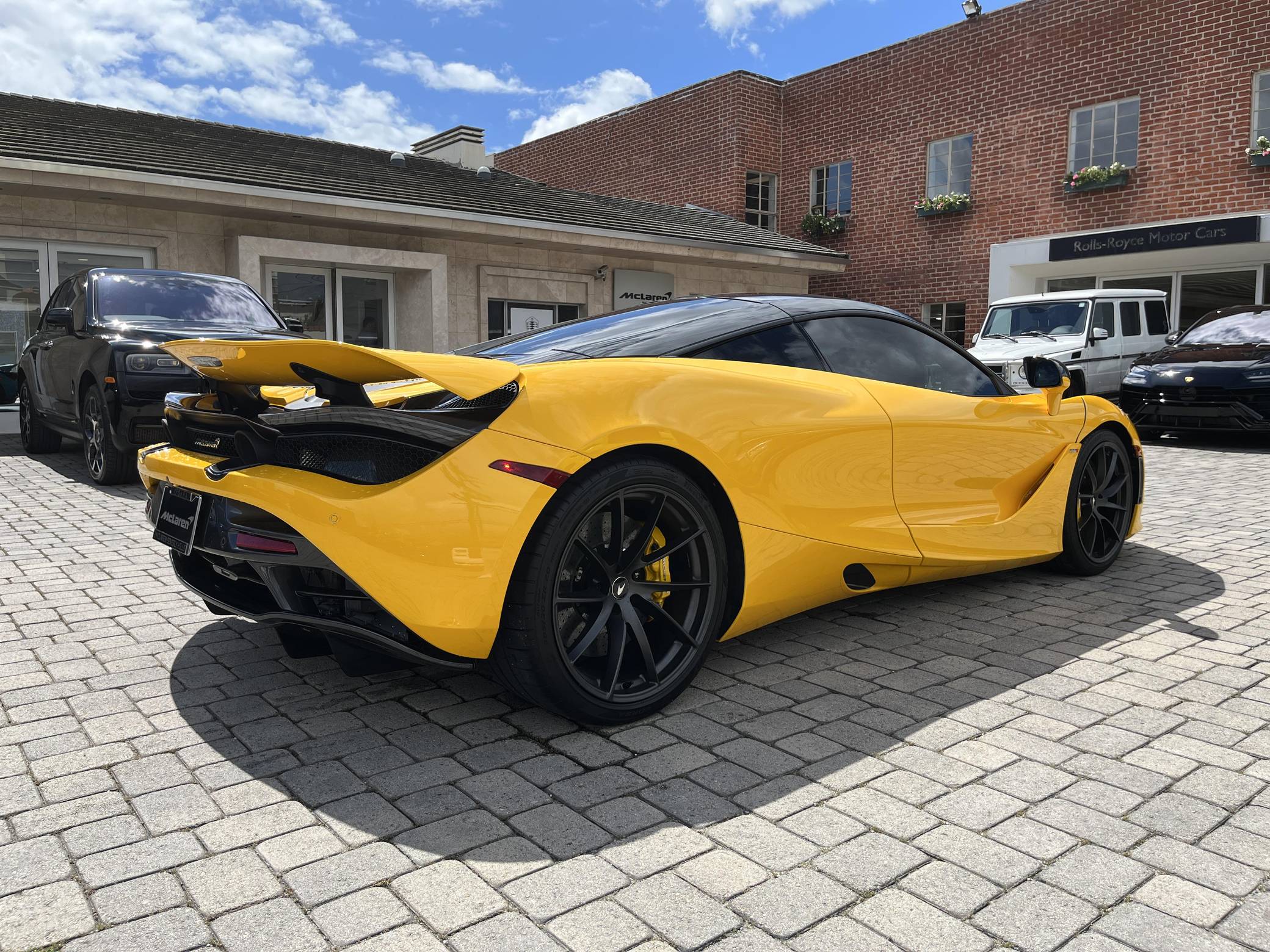 2021 McLaren 720S photo 20