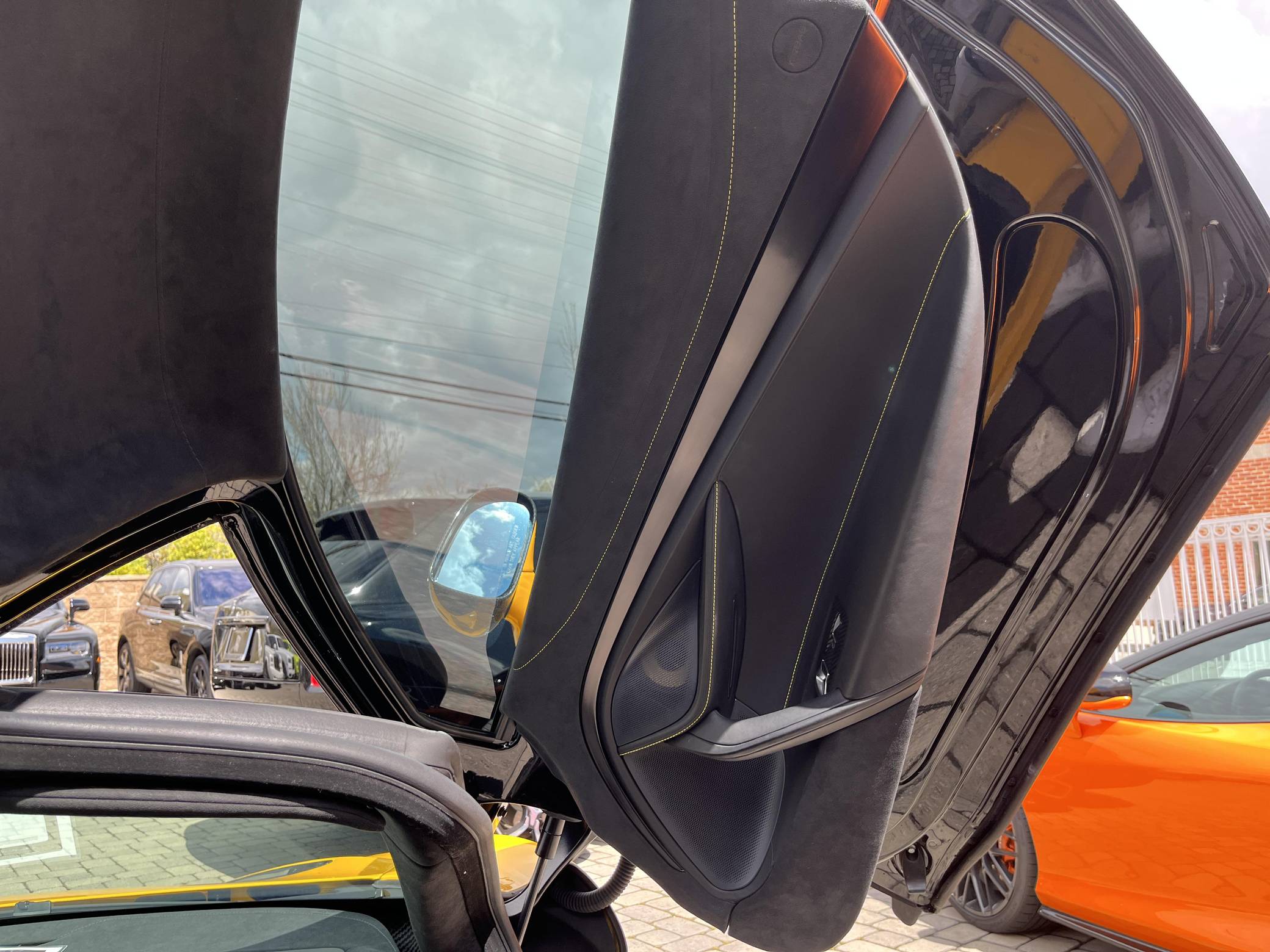 2021 McLaren 720S photo 105