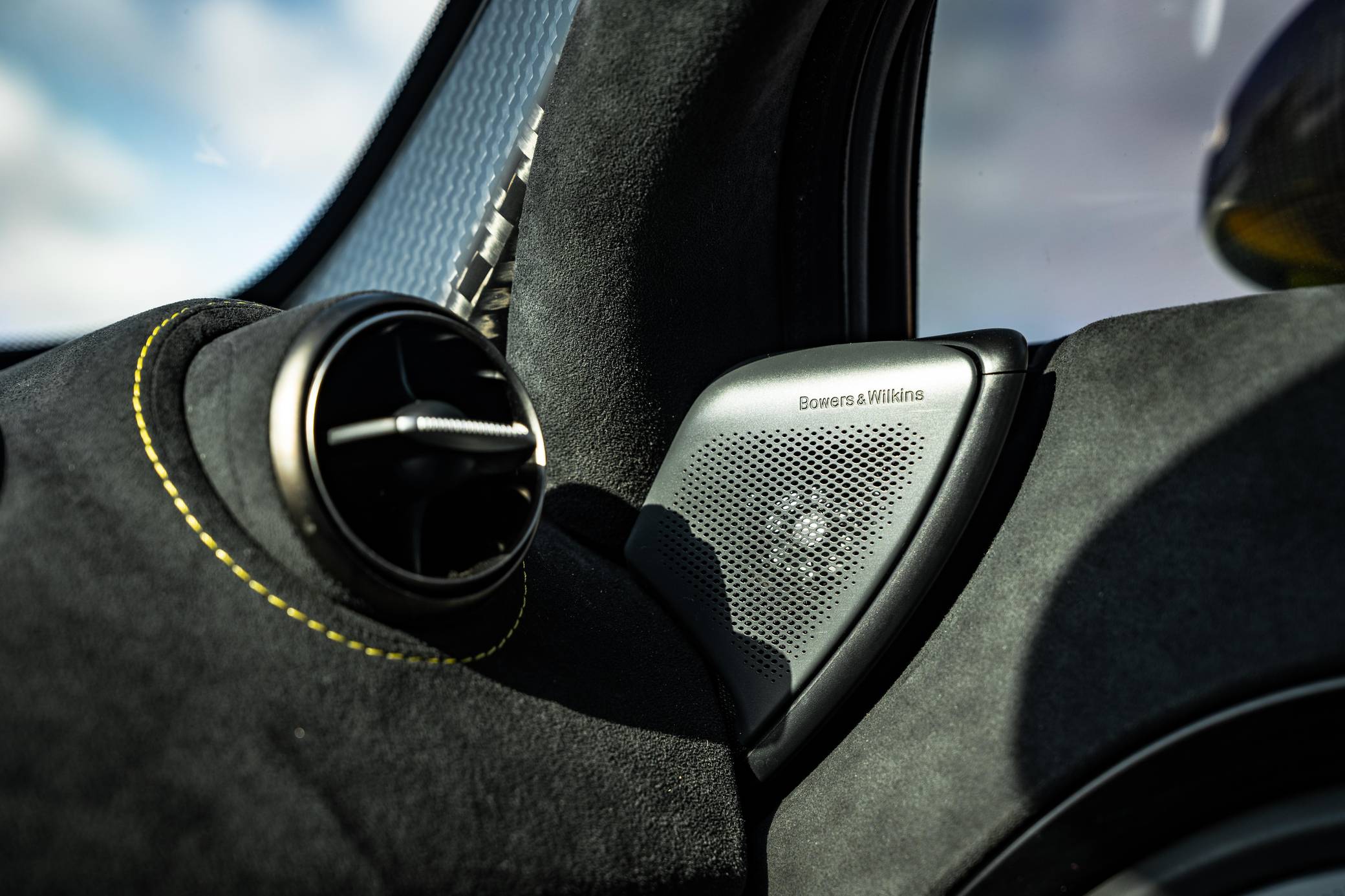 2021 McLaren 720S photo 95