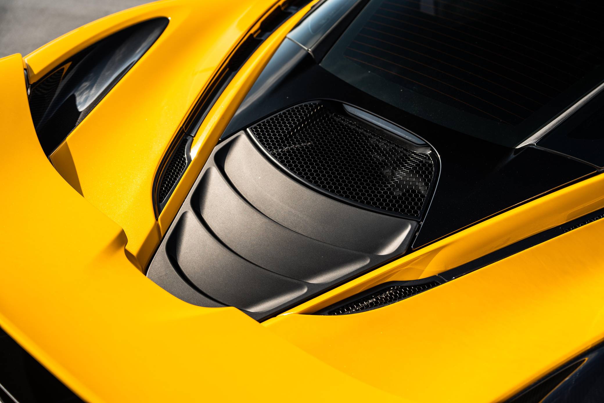 2021 McLaren 720S photo 50
