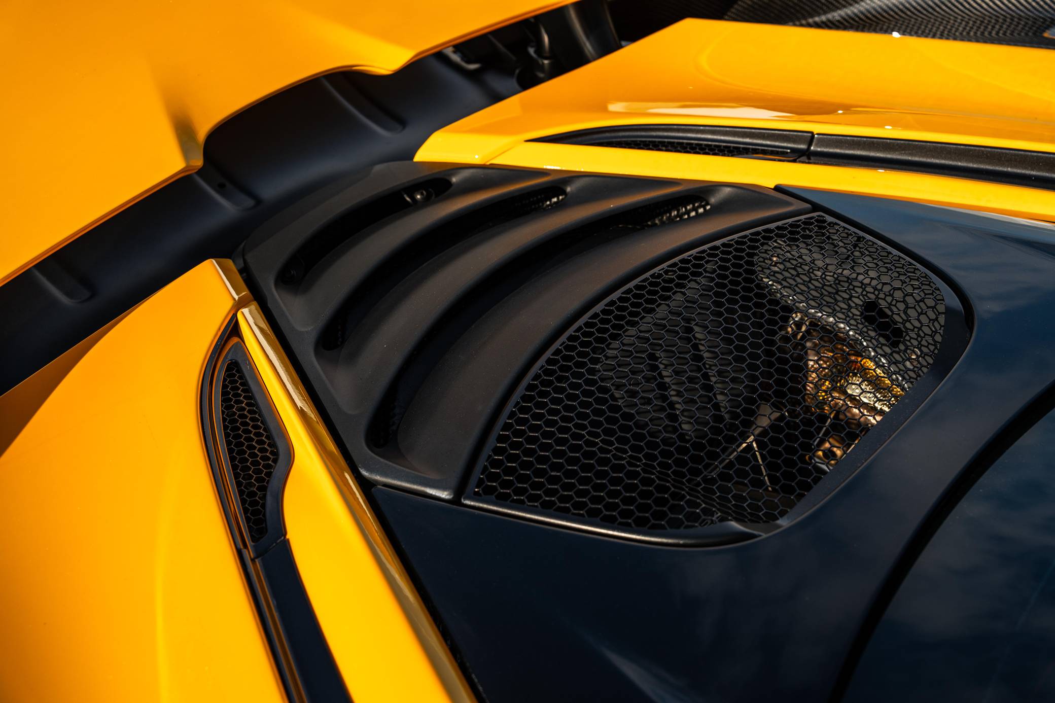 2021 McLaren 720S photo 53