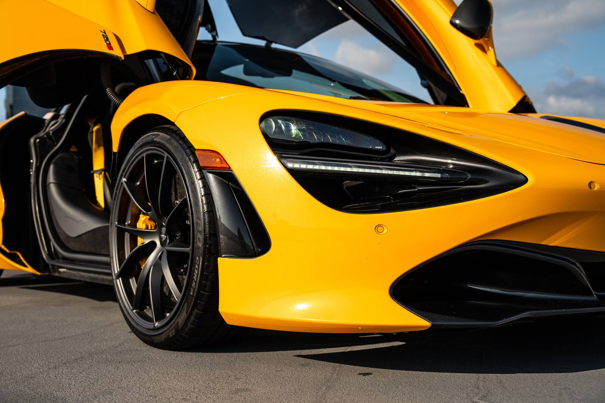 2021 McLaren 720S photo 60