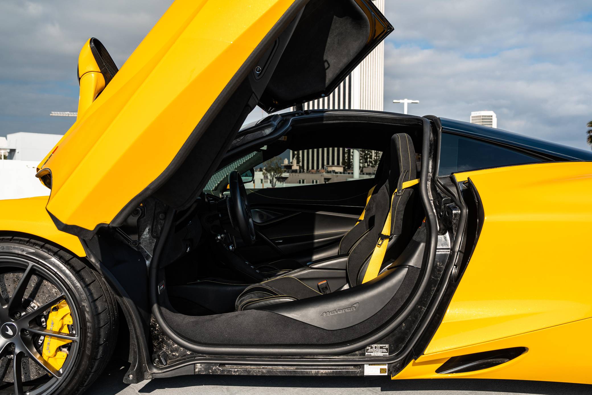 2021 McLaren 720S photo 103