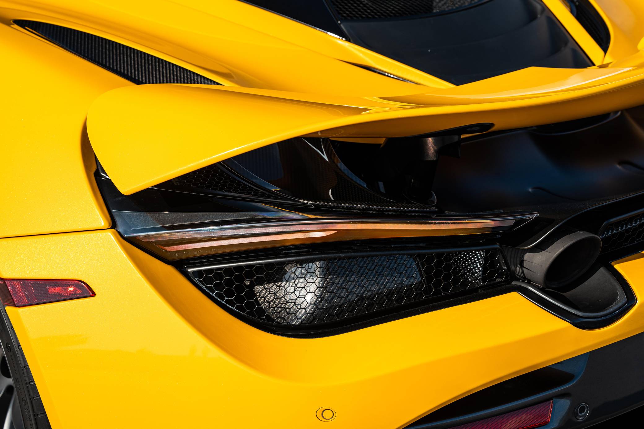 2021 McLaren 720S photo 45
