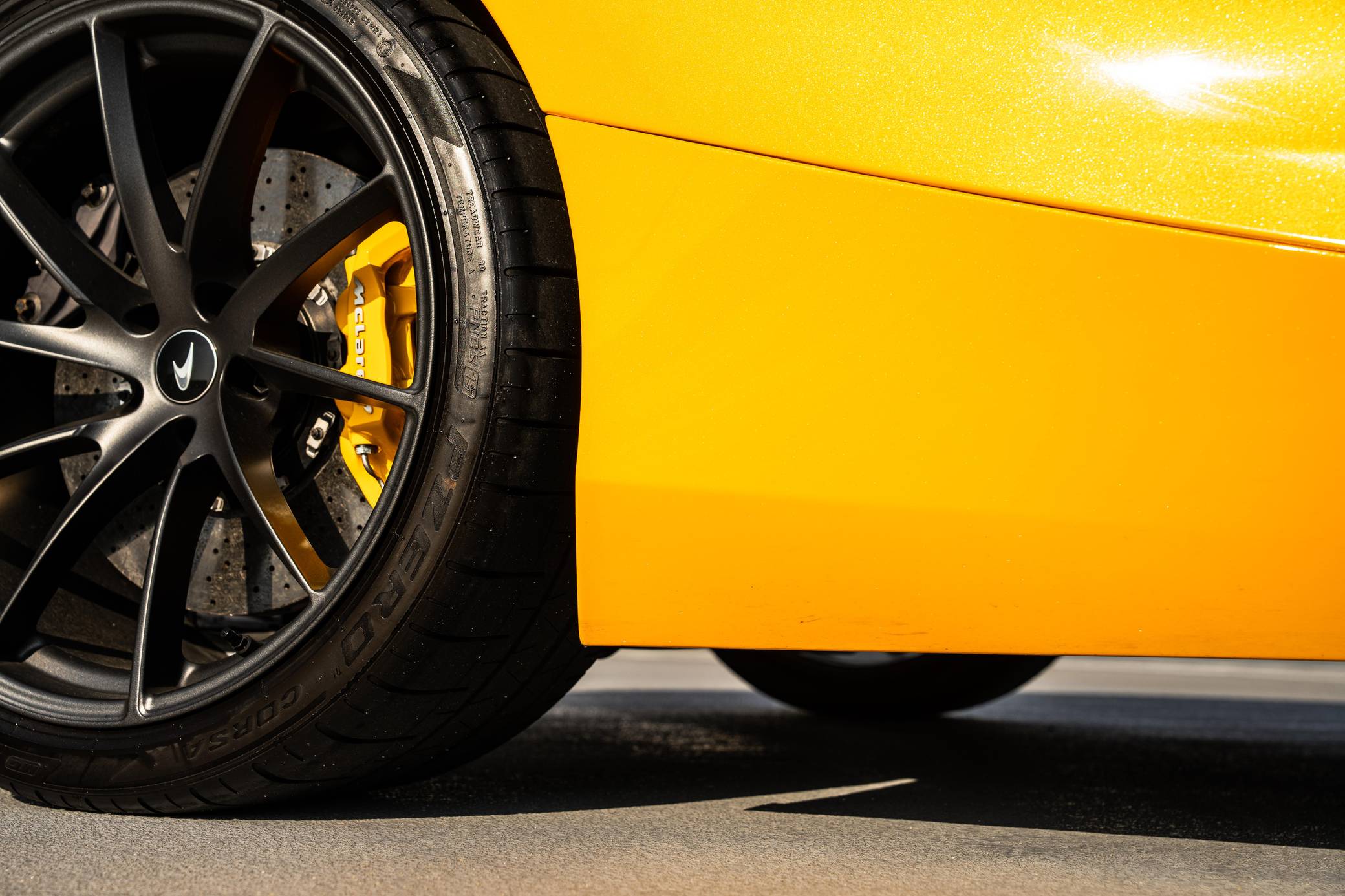 2021 McLaren 720S photo 57