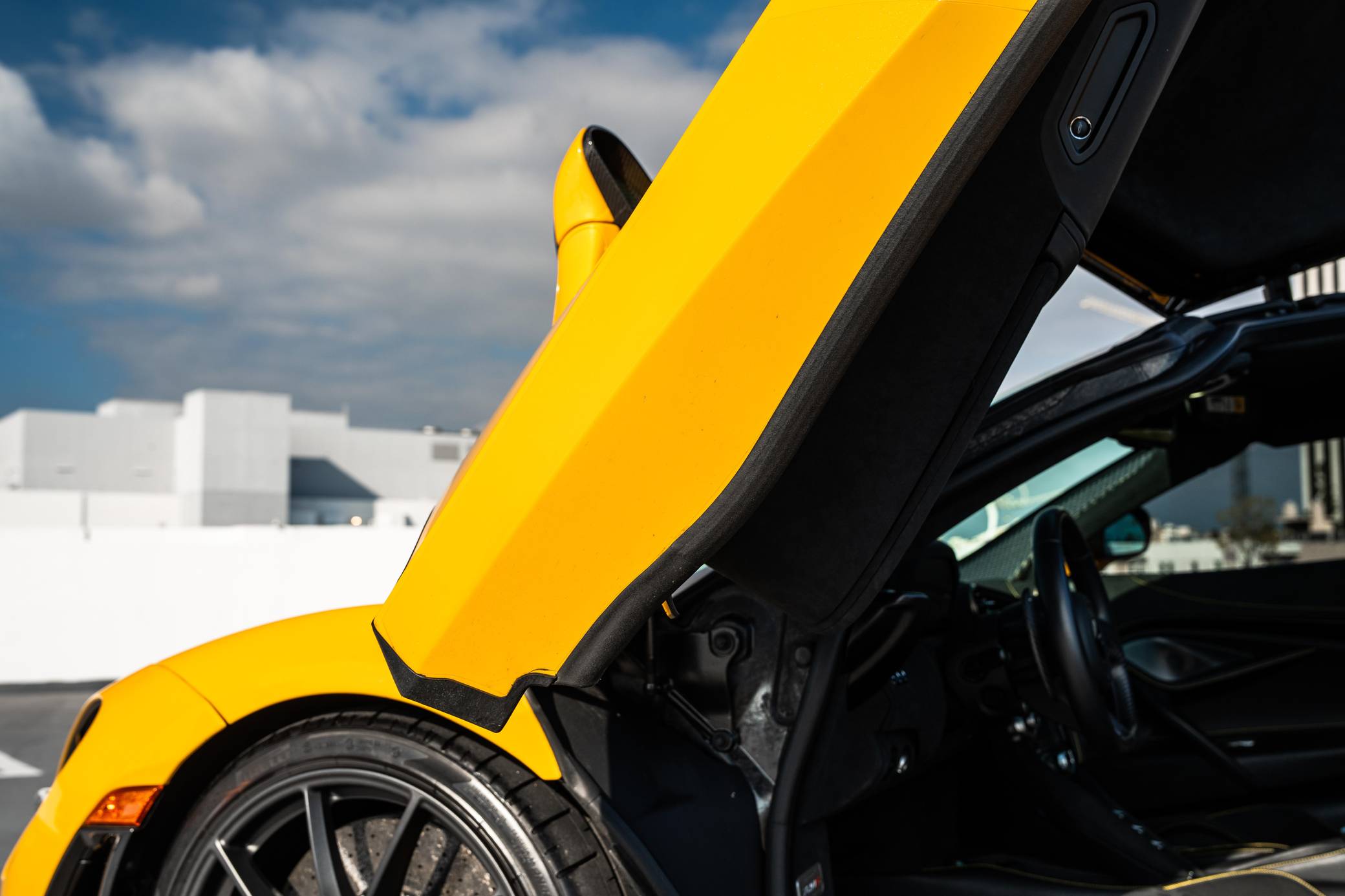 2021 McLaren 720S photo 101