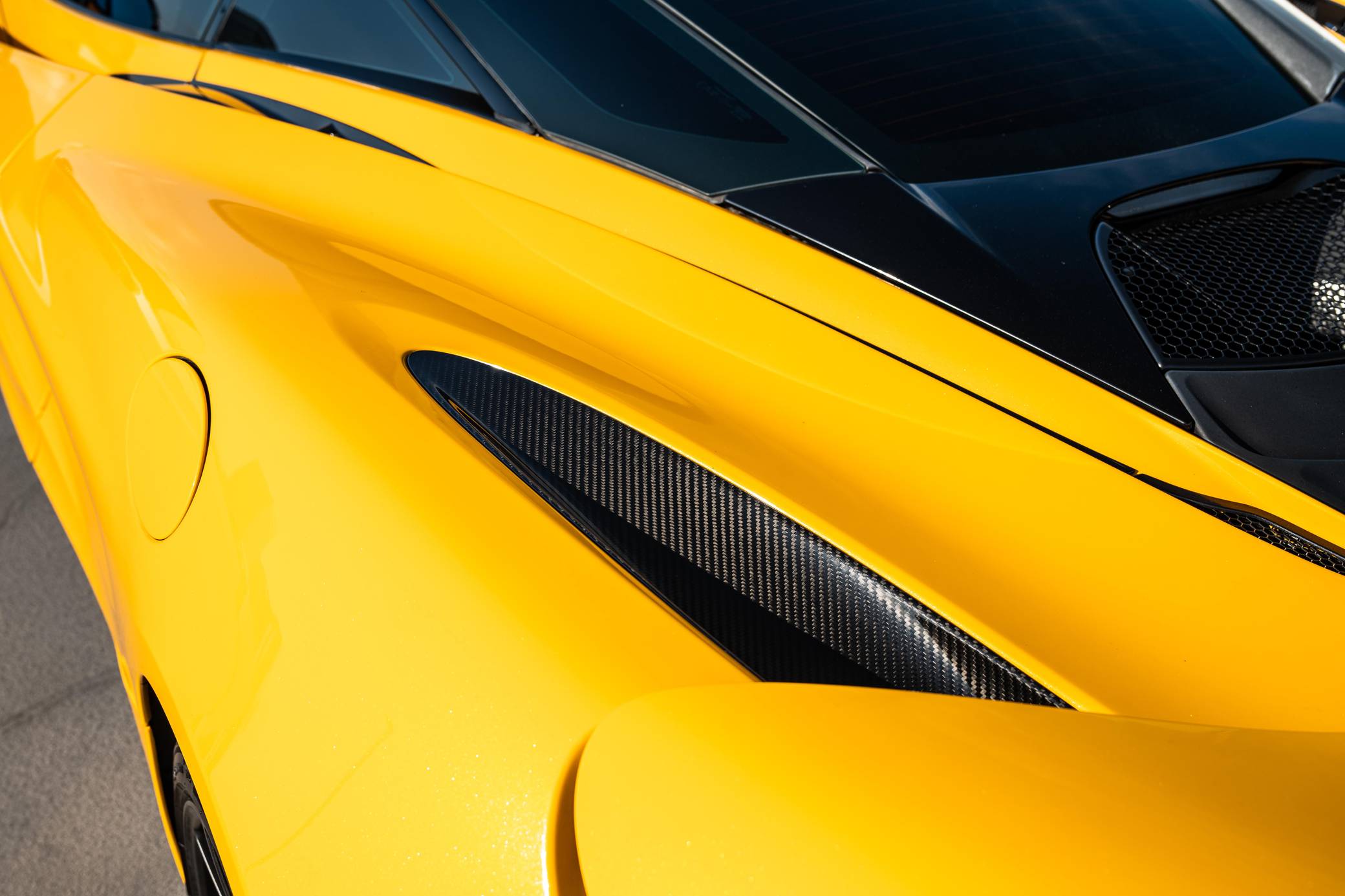 2021 McLaren 720S photo 43