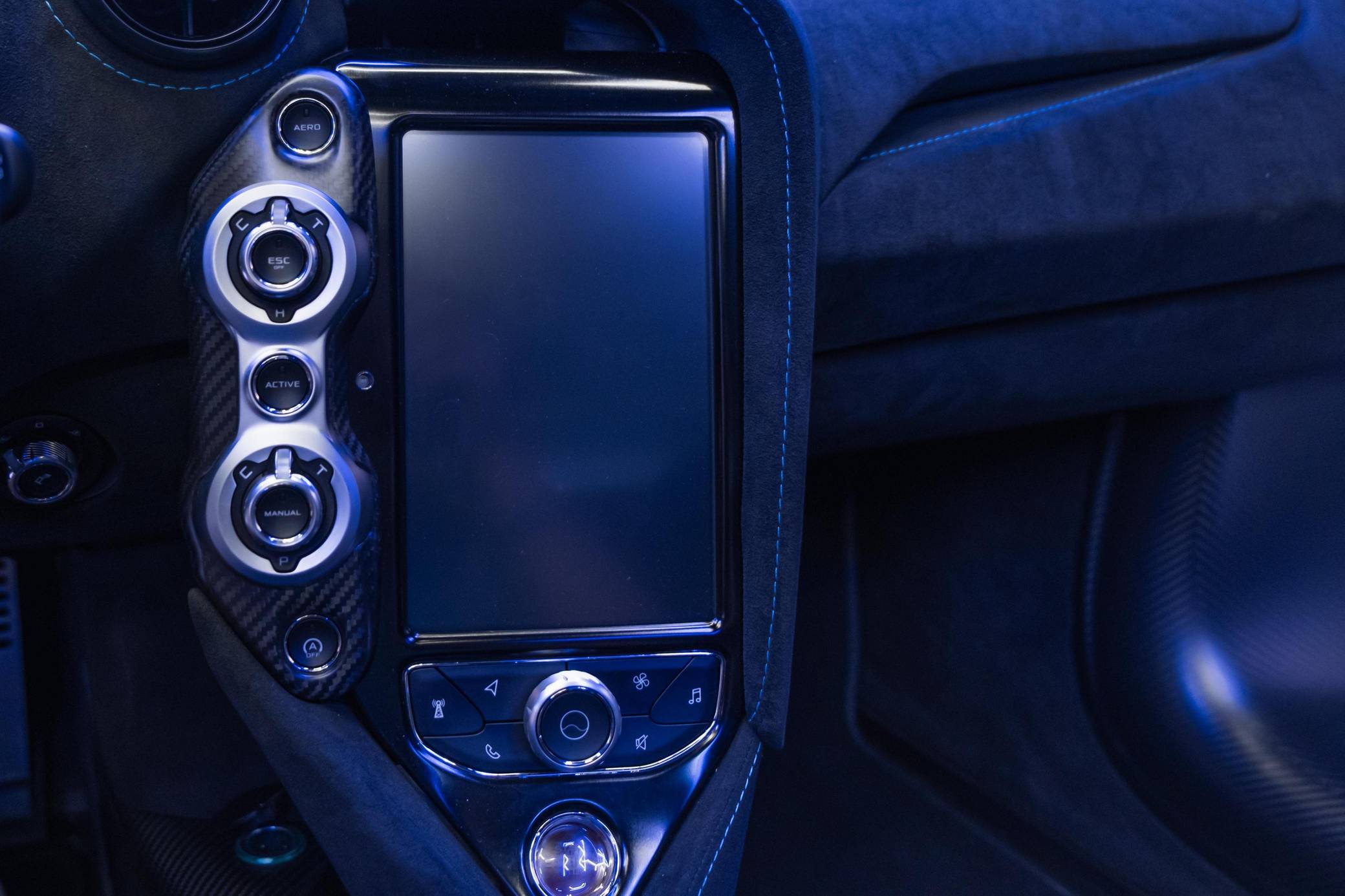 2021 McLaren 765LT Coupe photo 8