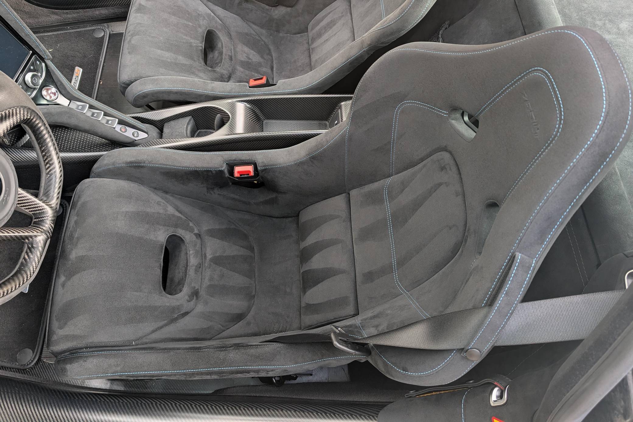 2021 McLaren 765LT Coupe photo 7