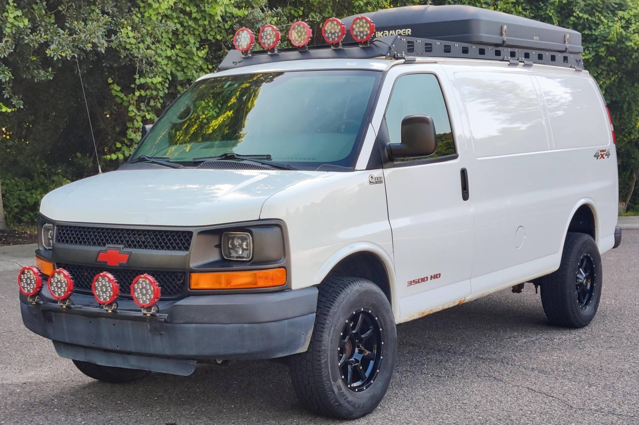 2011 Chevrolet Express 3500 4x4 VIN: 1GCZGTCA9B1135970 for