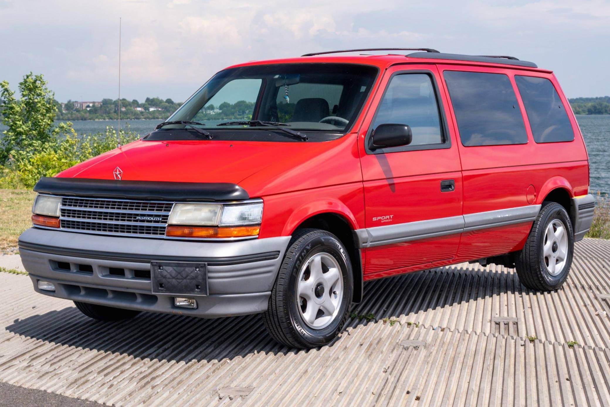 1987 Dodge Caravan Red