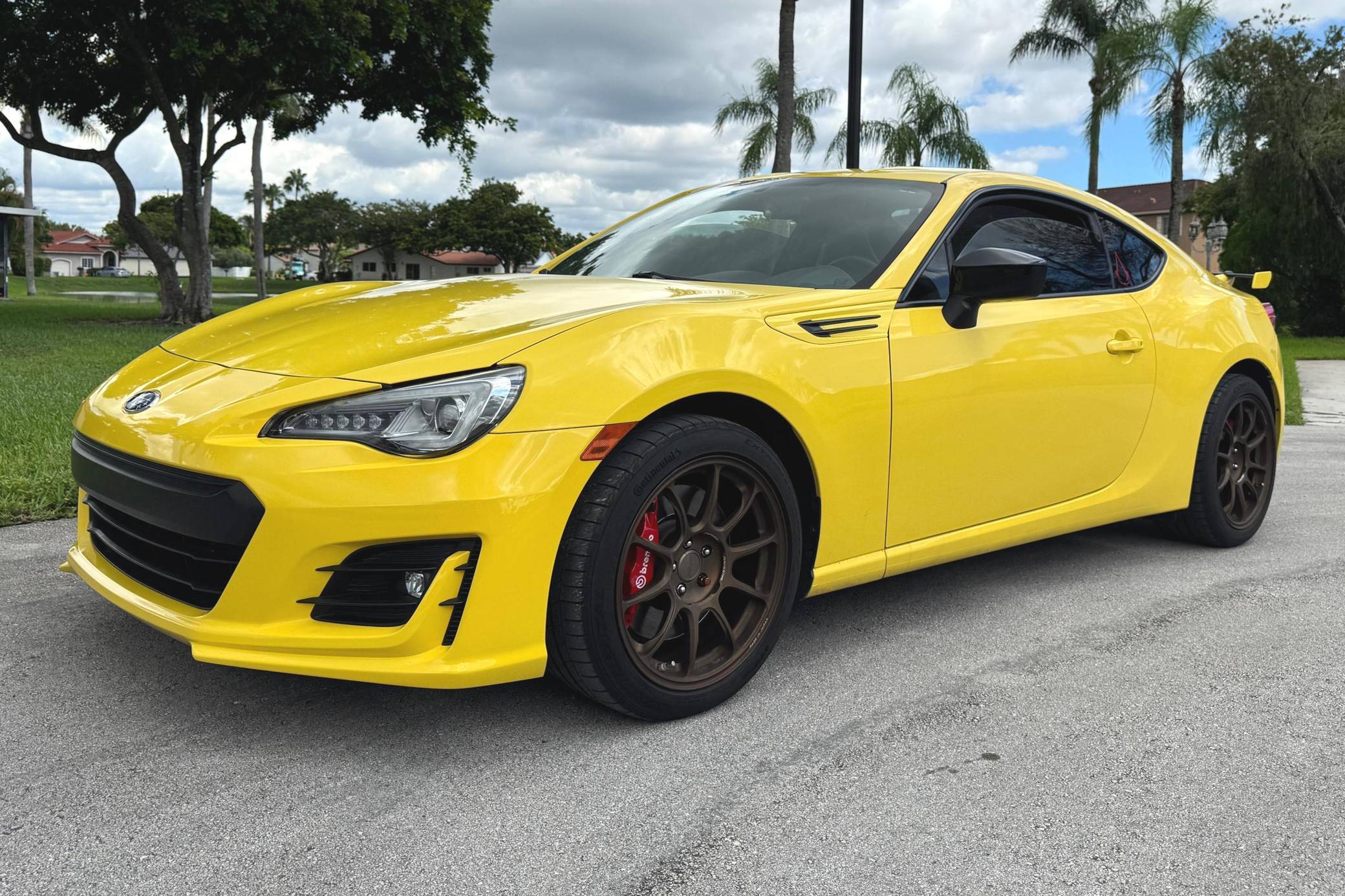 2017 Subaru BRZ Series.Yellow 