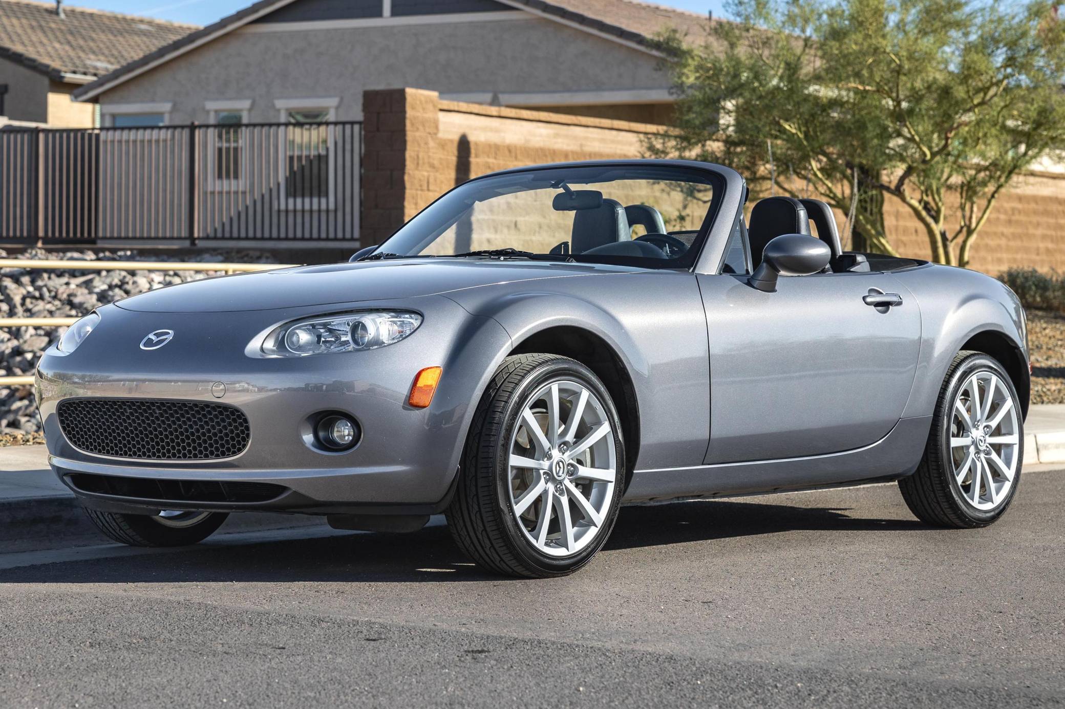 2006 Mazda MX-5 Miata Sport