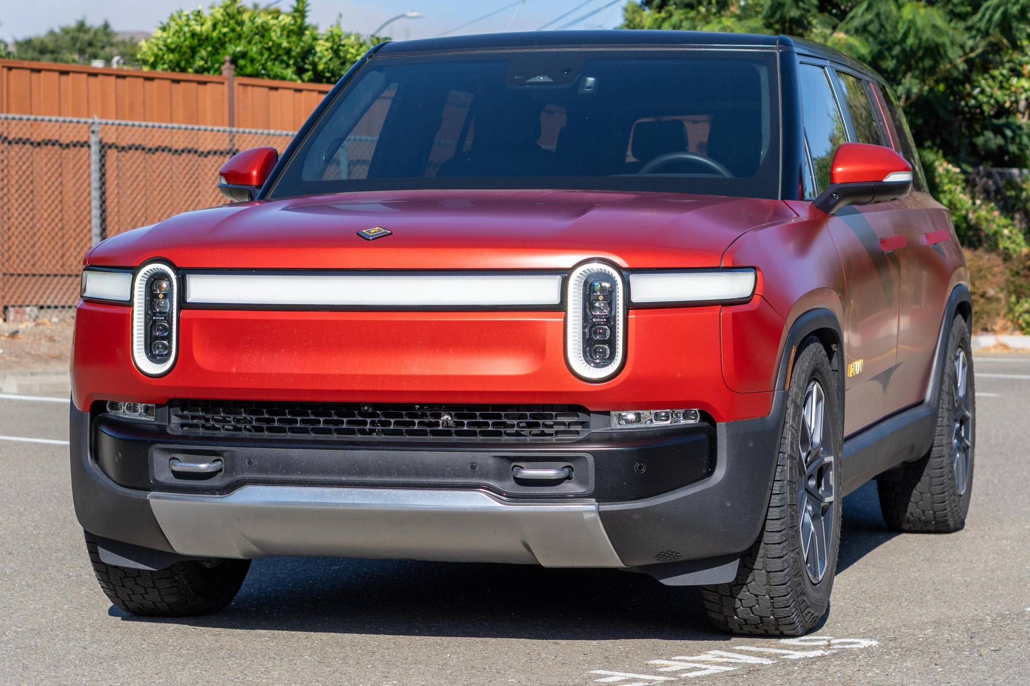 2023 Rivian R1S