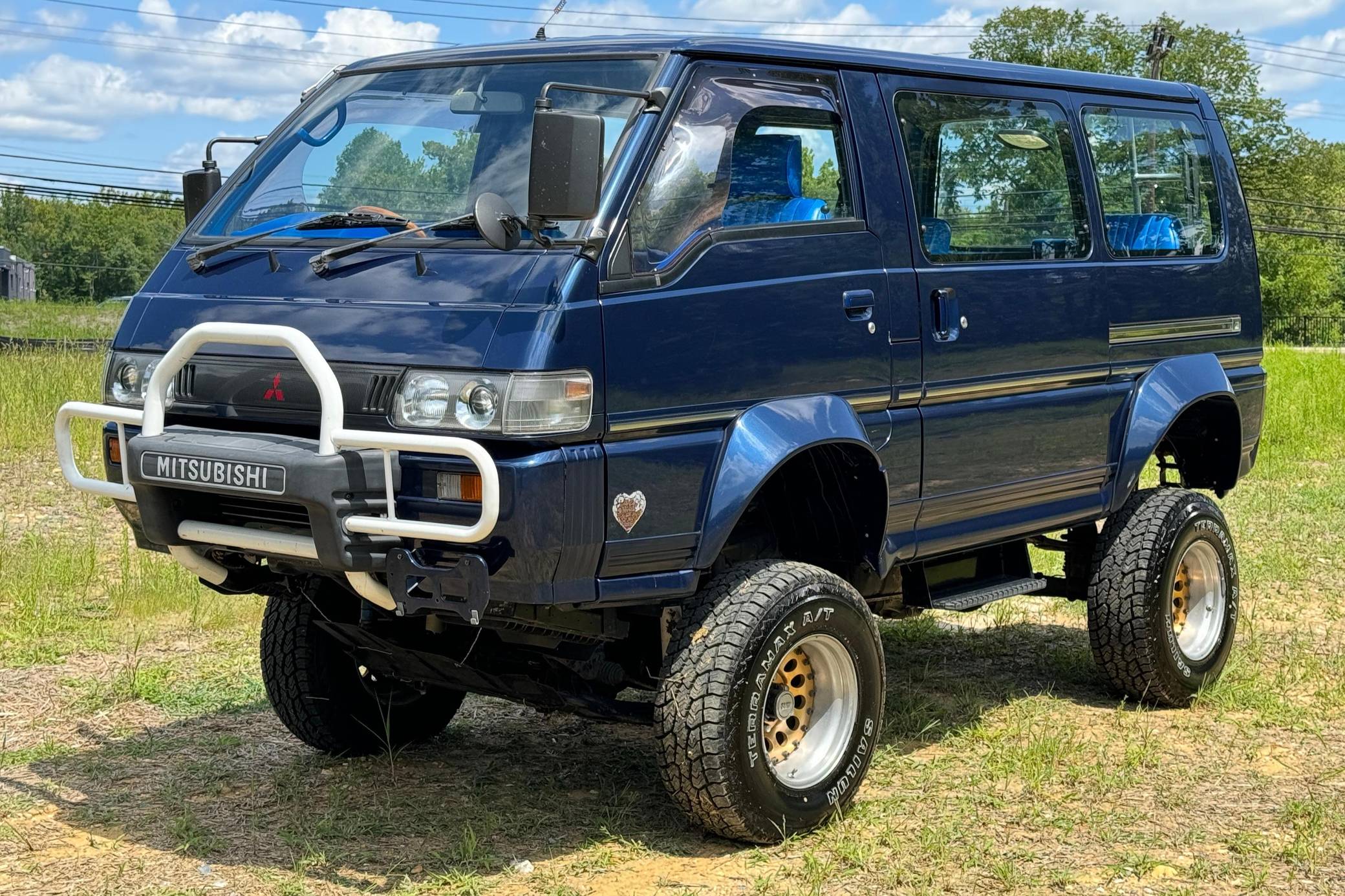 1992 Mitsubishi Delica Star Wagon 