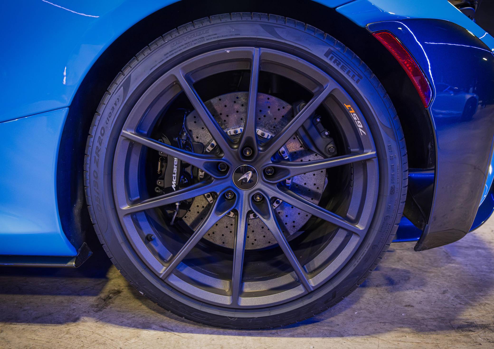 2021 McLaren 765LT Coupe photo 70