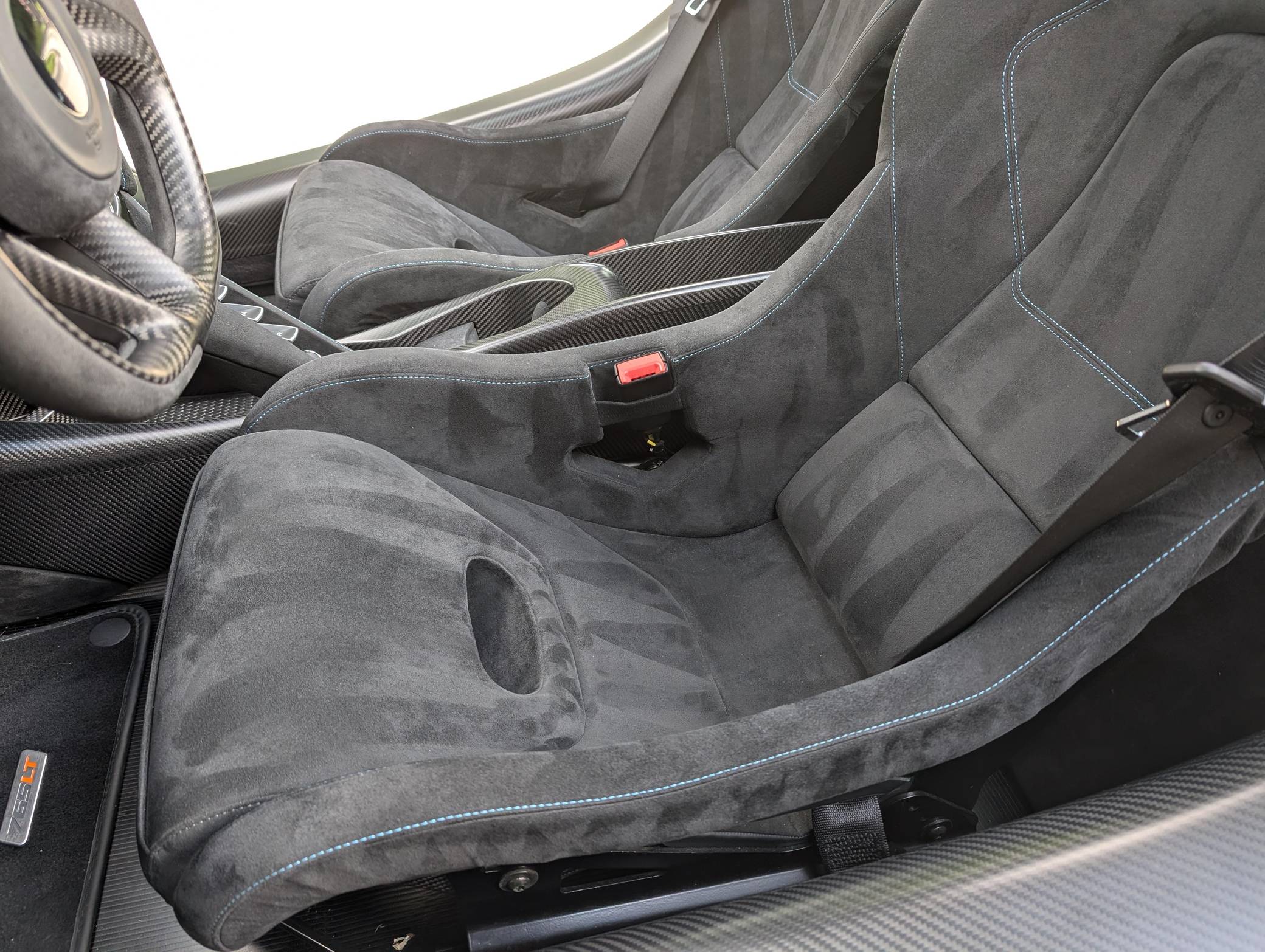 2021 McLaren 765LT Coupe photo 85