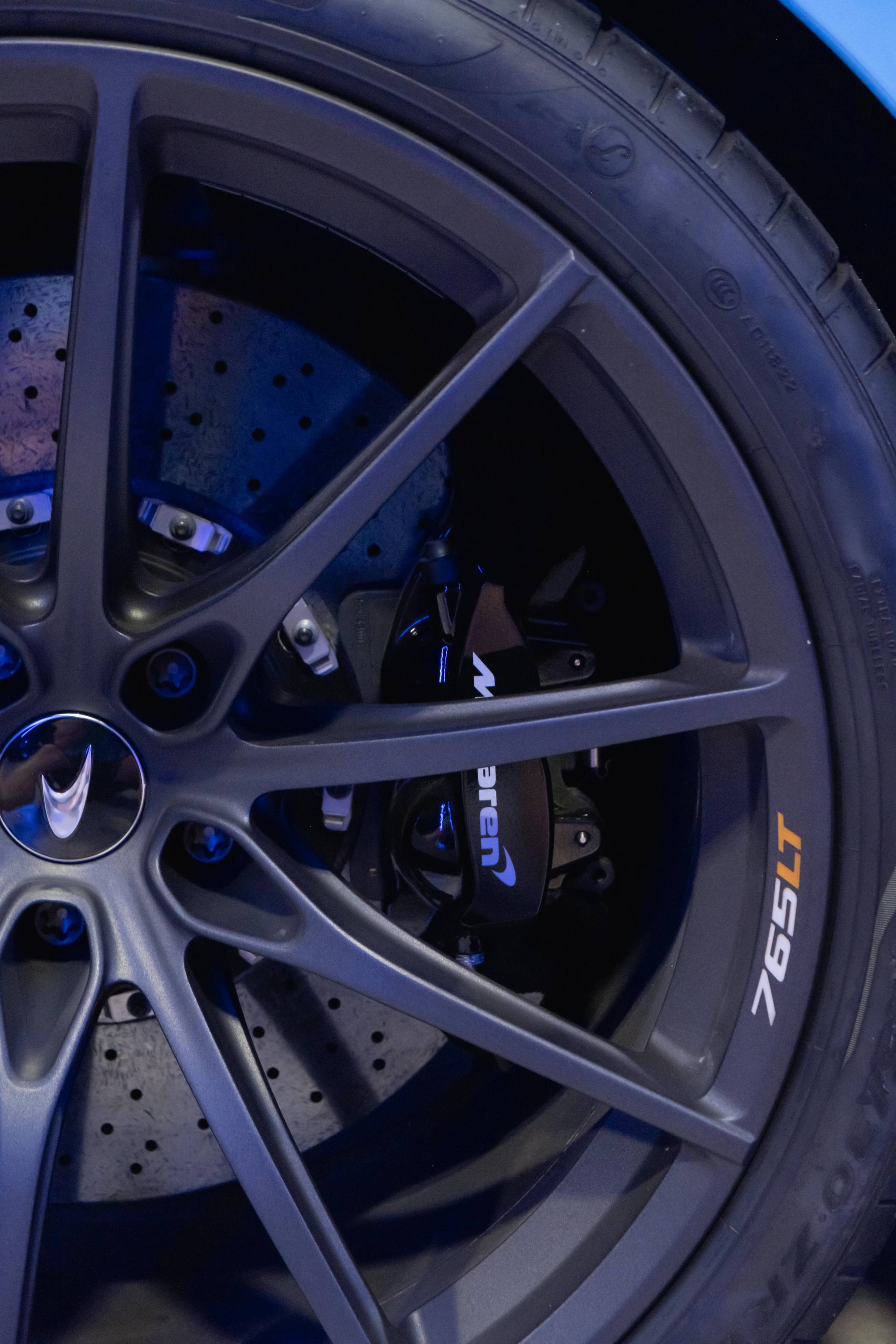 2021 McLaren 765LT Coupe photo 73