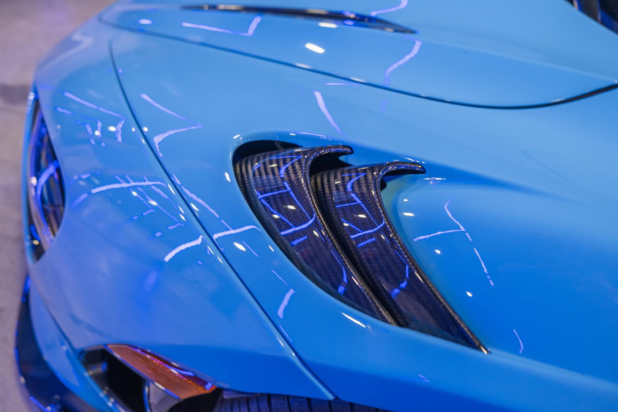 2021 McLaren 765LT Coupe photo 37