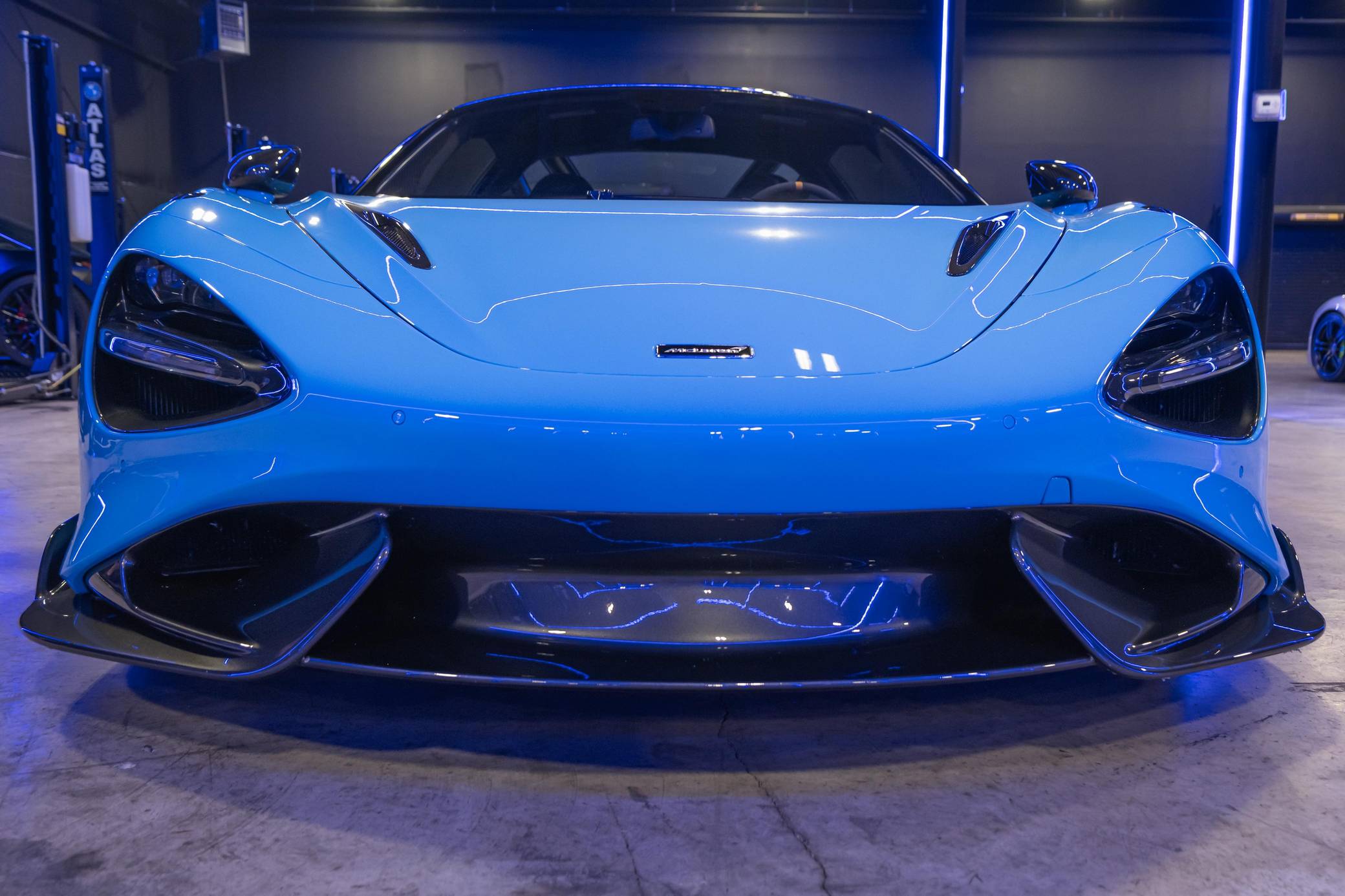 2021 McLaren 765LT Coupe photo 11