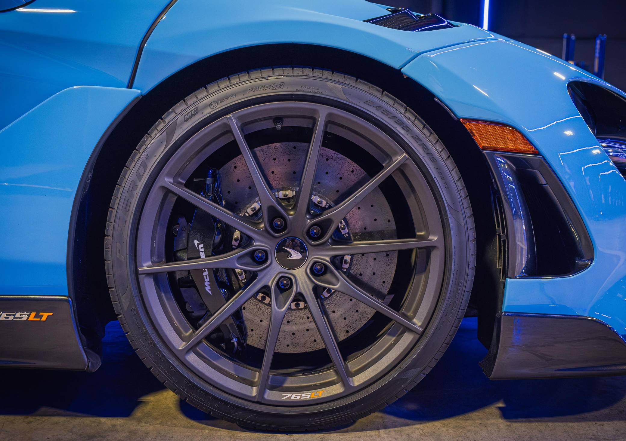 2021 McLaren 765LT Coupe photo 72