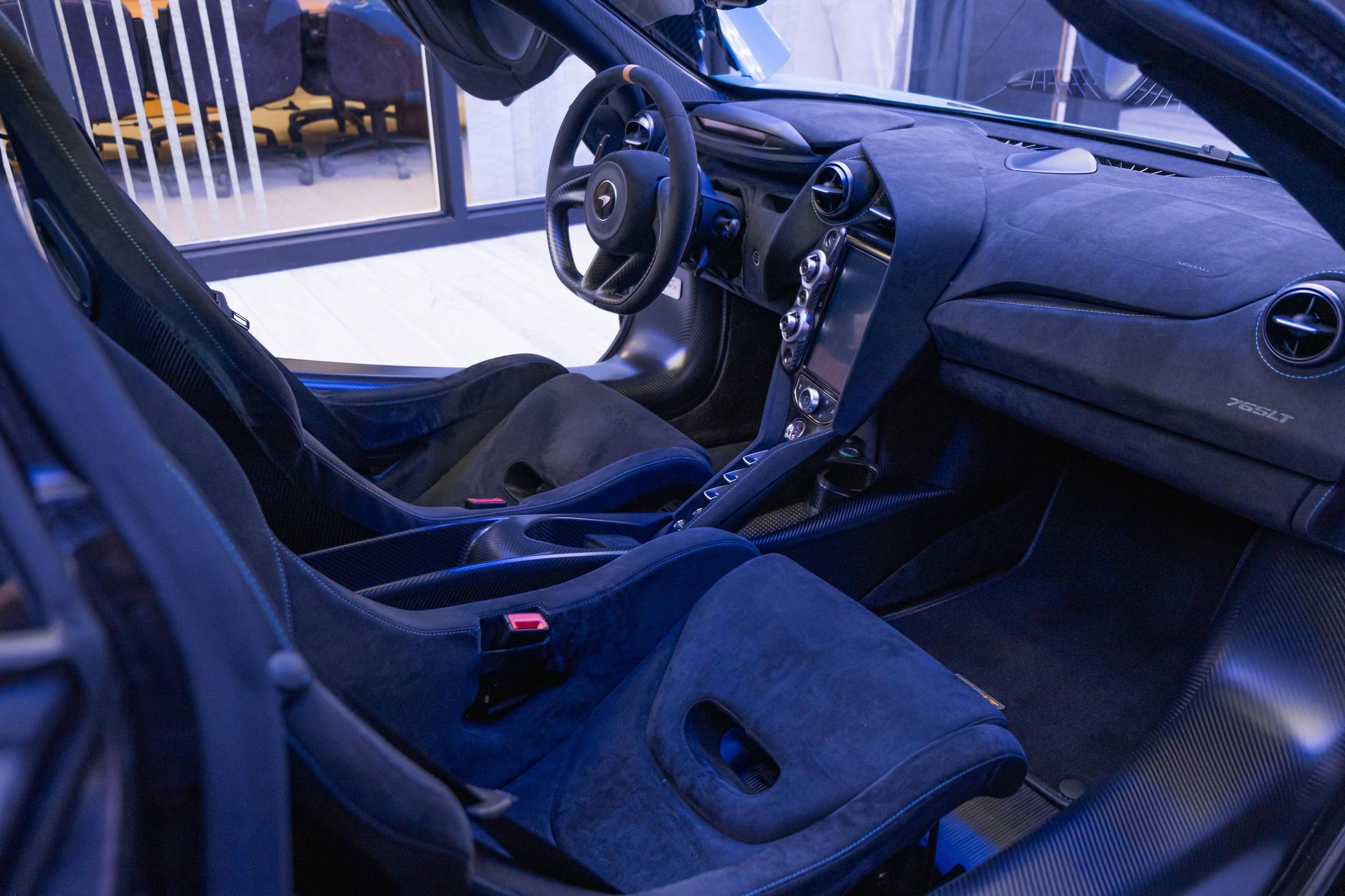 2021 McLaren 765LT Coupe photo 111