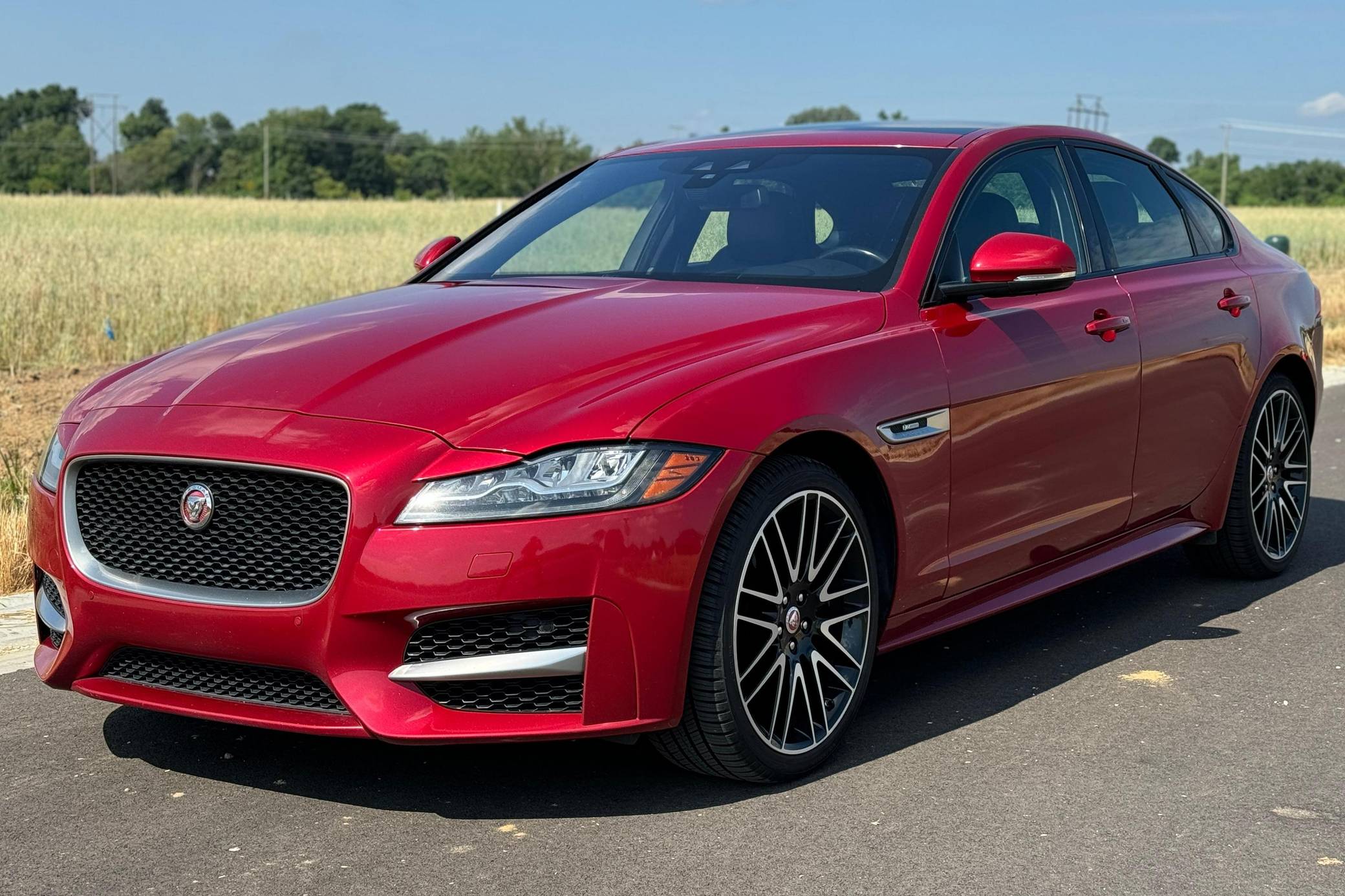 2016 Jaguar XF 35t R-Sport