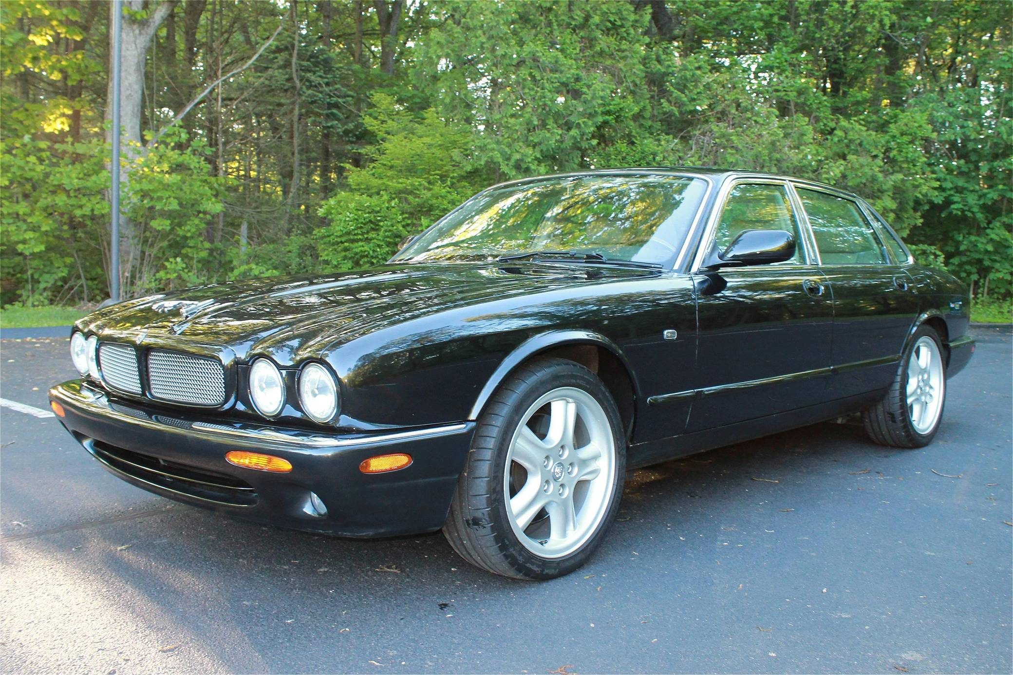 1999 Jaguar XJR VIN: SAJPX1848XC864277 for Sale - Cars & Bids