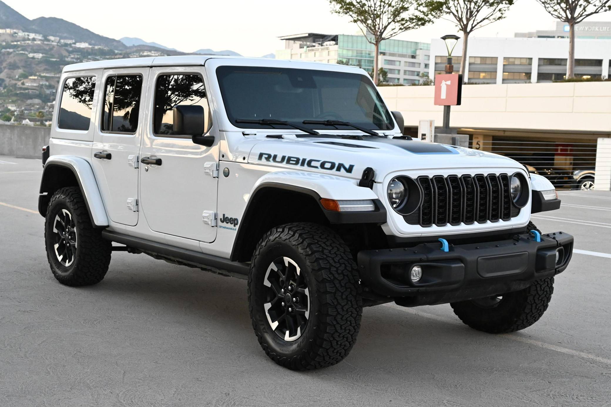 Jeep Rubicon 電動乗用車 ホワイト New 2024 Jeep Wrangler 4xe