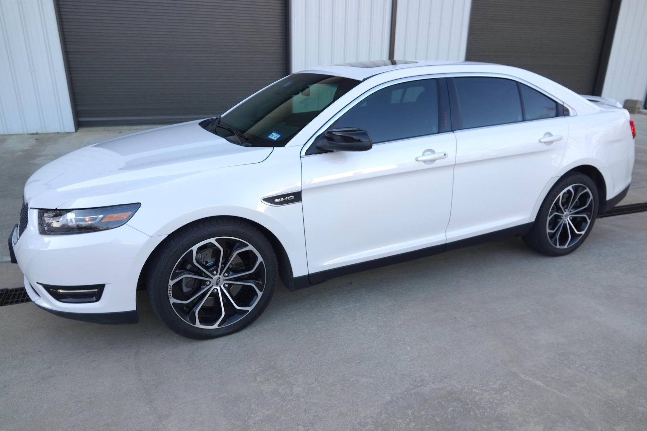 2017 Ford Taurus SHO