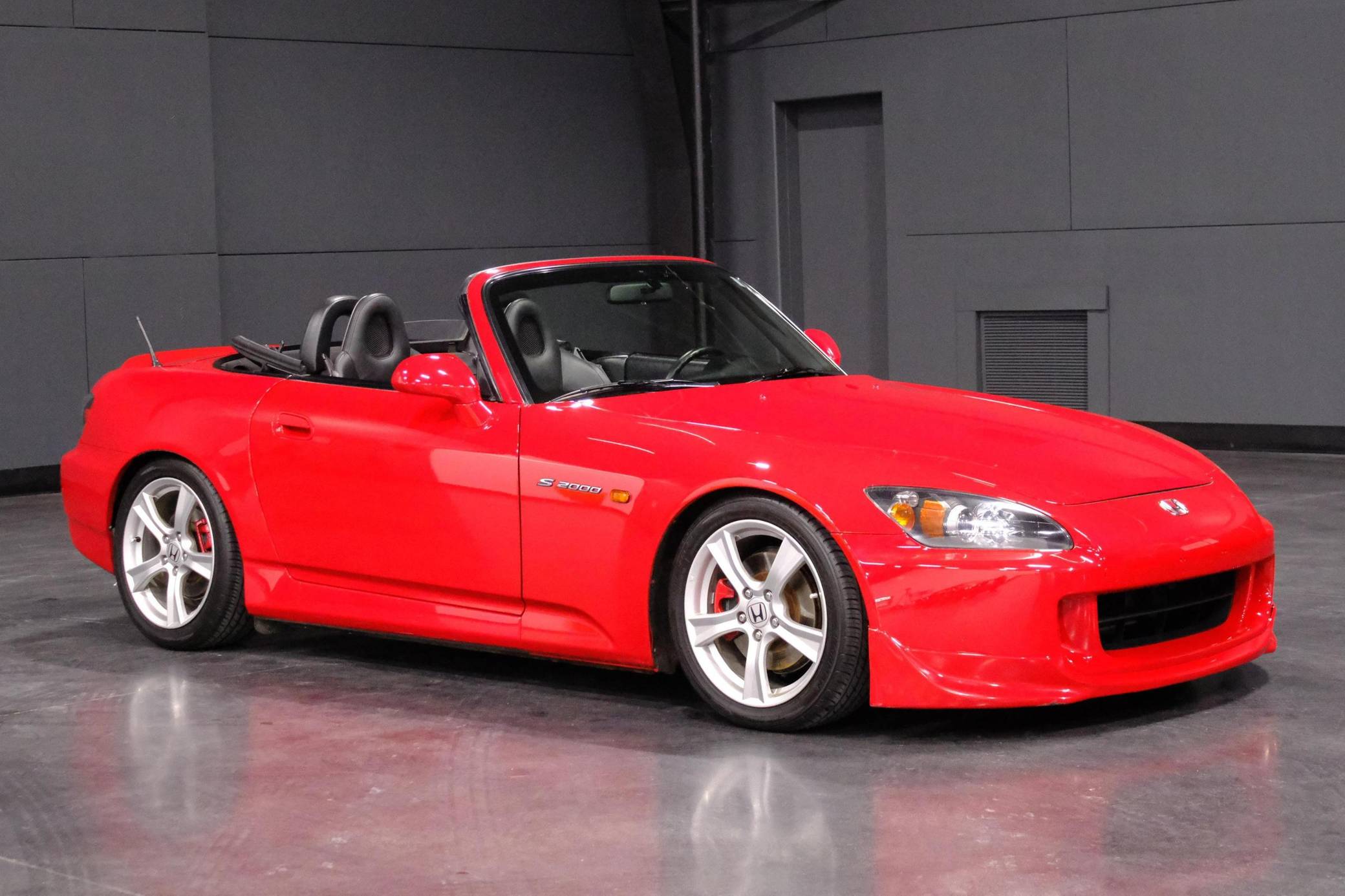 2005 Honda S2000 VIN: JHMAP21465S003704 for Sale - Cars & Bids