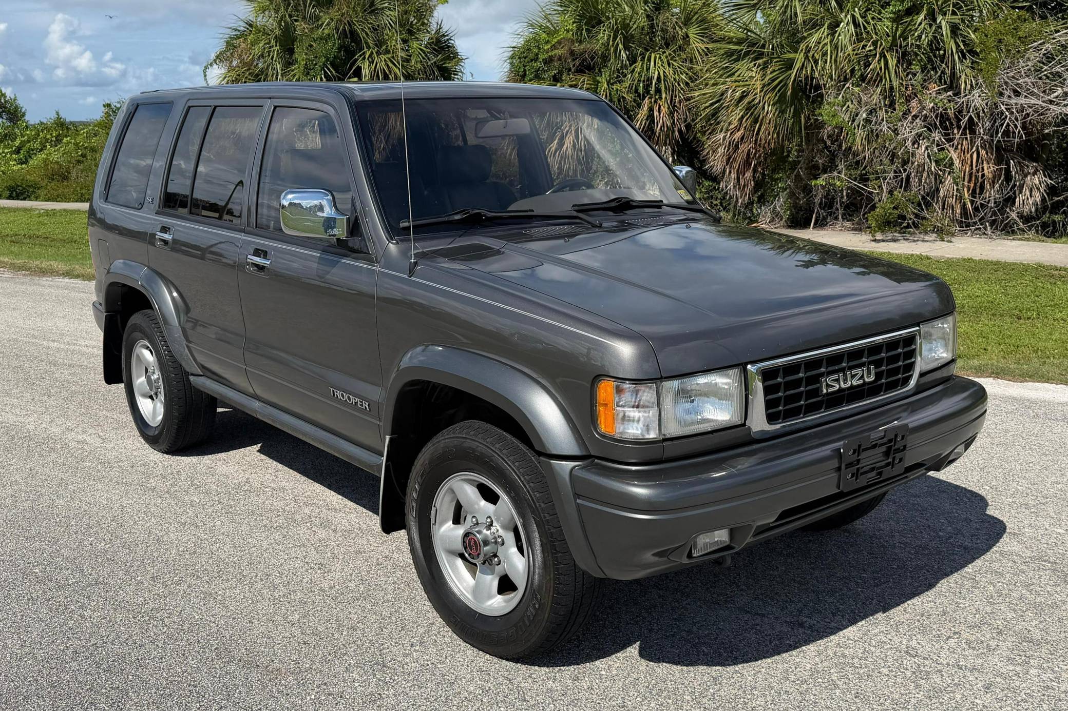 1995 Isuzu Trooper SE