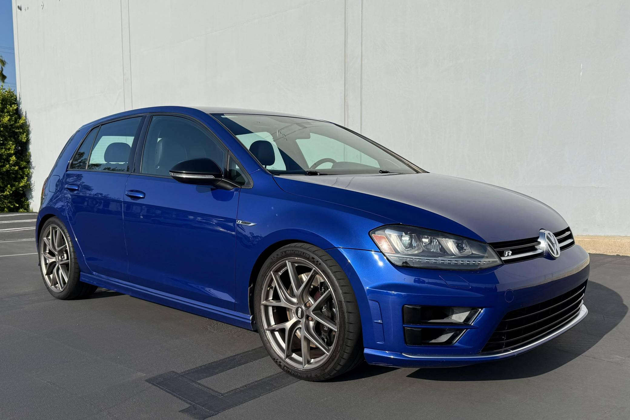お値下げしました。Volkswagen 2016 Volkswagen Golf R VIN: WVWUF7AU5GW202737 for Sale - Cars & Bids