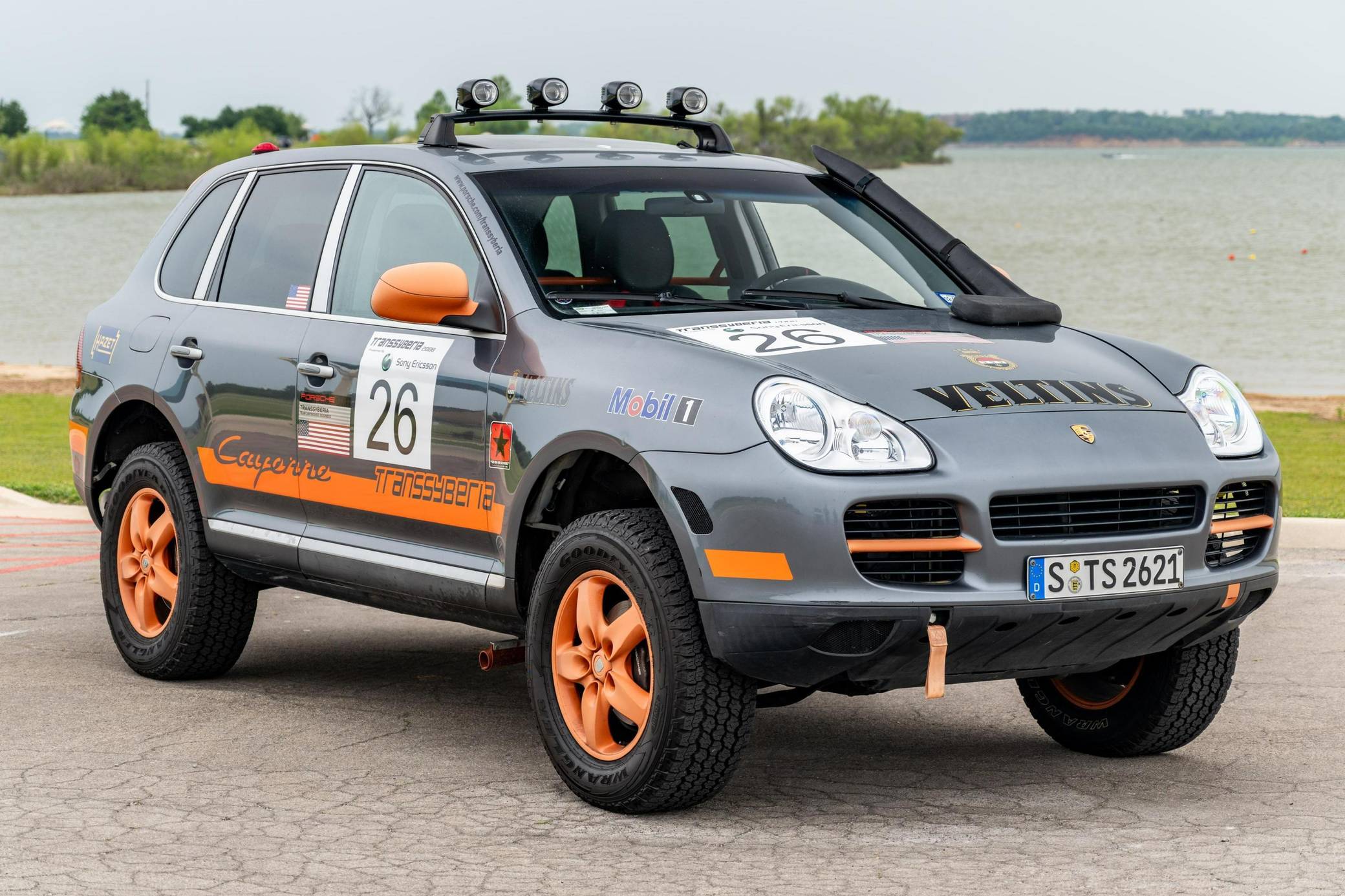 2004 Porsche Cayenne VIN: WP1AA29P84LA23929 for Sale - Cars & Bids