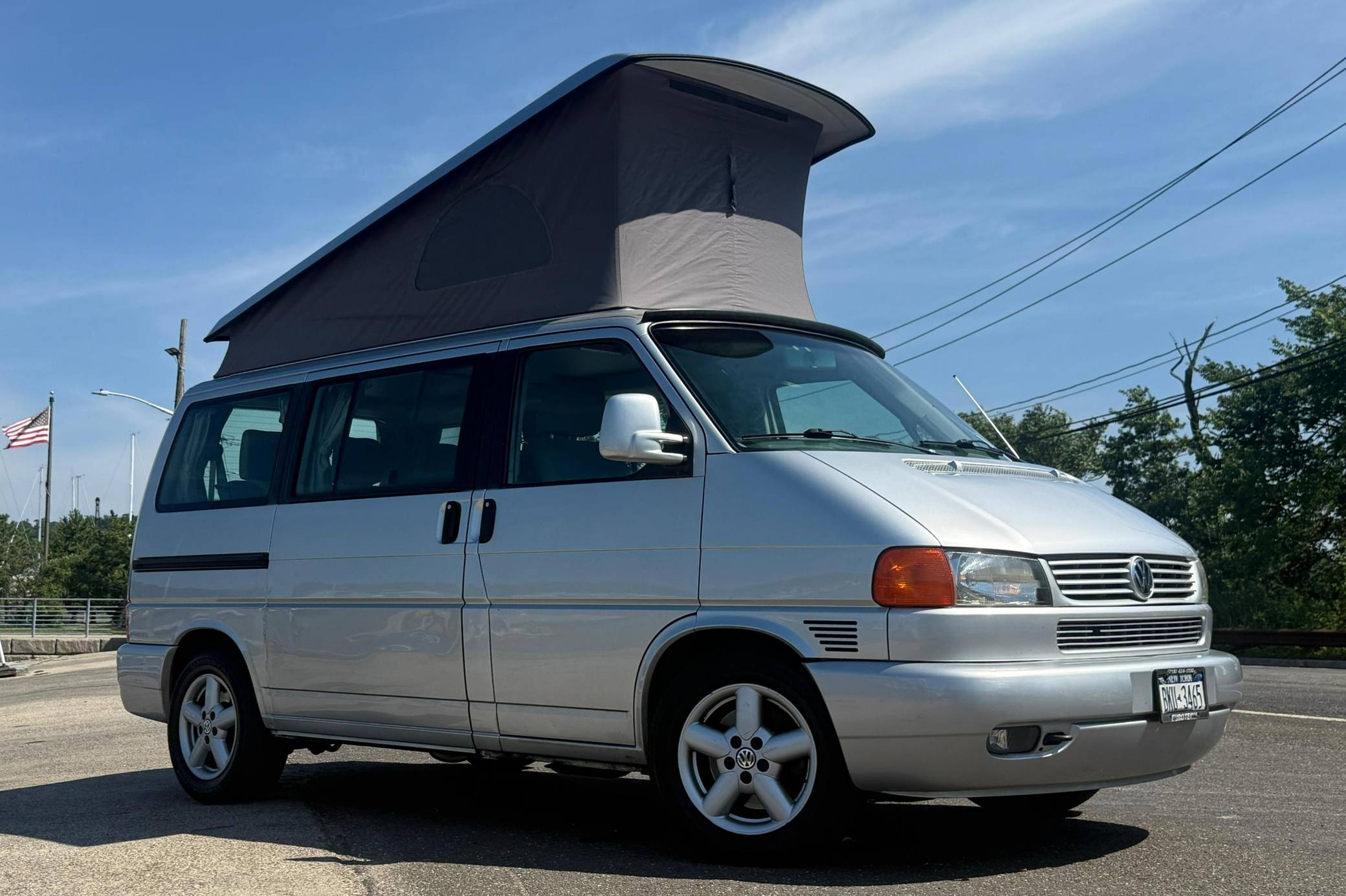 2002 Volkswagen EuroVan MV Weekender VIN: WV2NB47042H101139 for