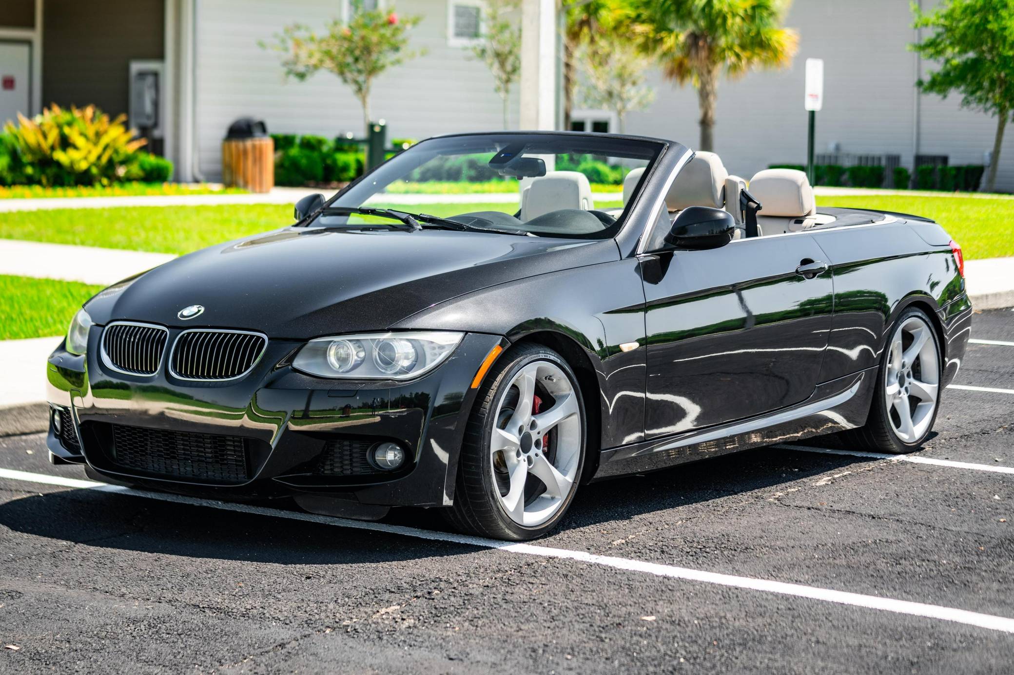 2011 BMW 335i Convertible VIN: WBADX7C54BE580773 for Sale - Cars & Bids